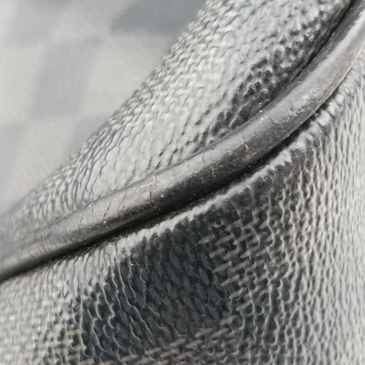 Secondhand Louis Vuitton Tadao Graphite Damier Graphite N41259 handbag | stylenewstar