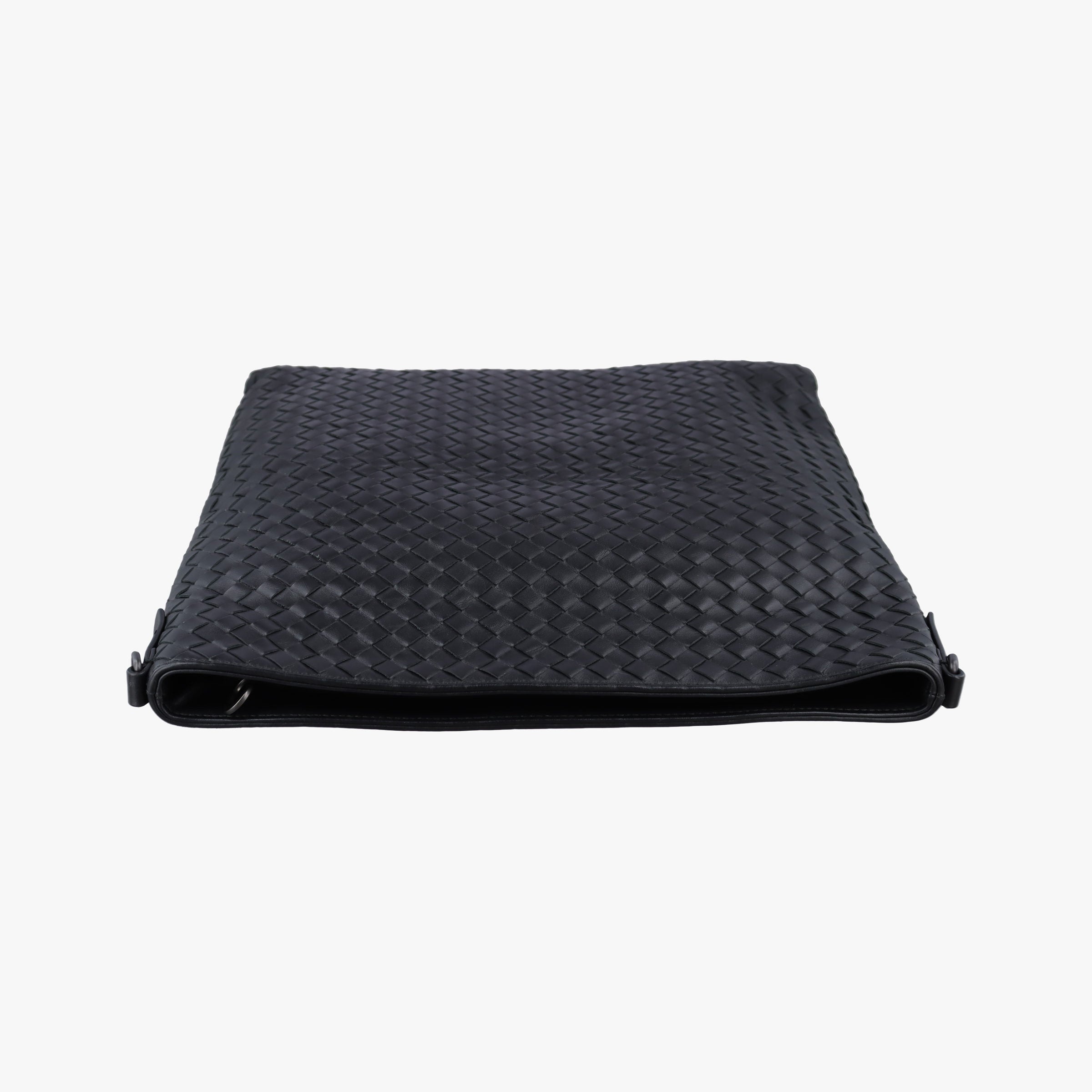 Intrecciato Black lambskin B05995347Yイントレチャート ブラック ラムスキン B05995347Y