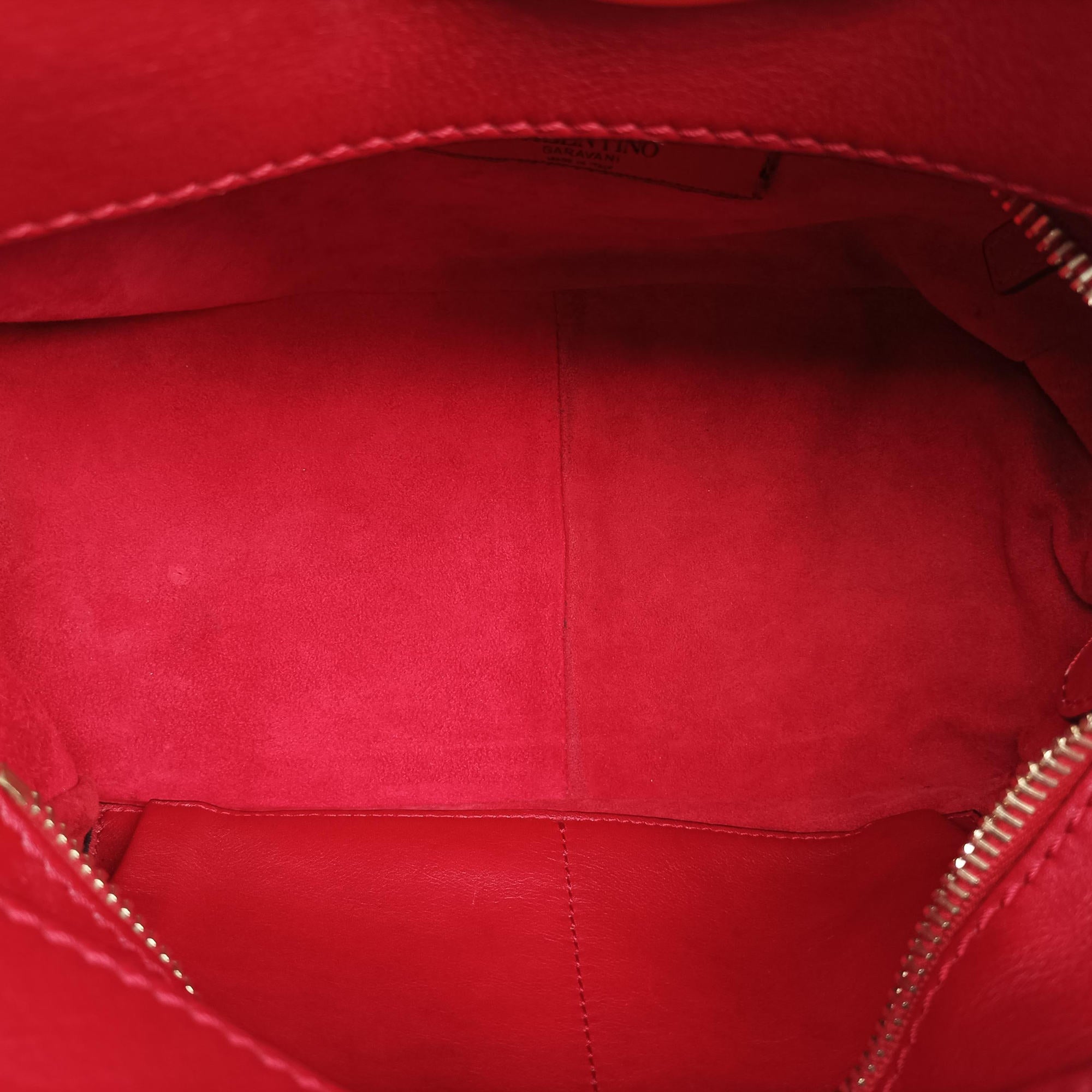 Pre-owned Valentino Buckle Strappy Satchel Red Leather shoulderbag | stylenewstar