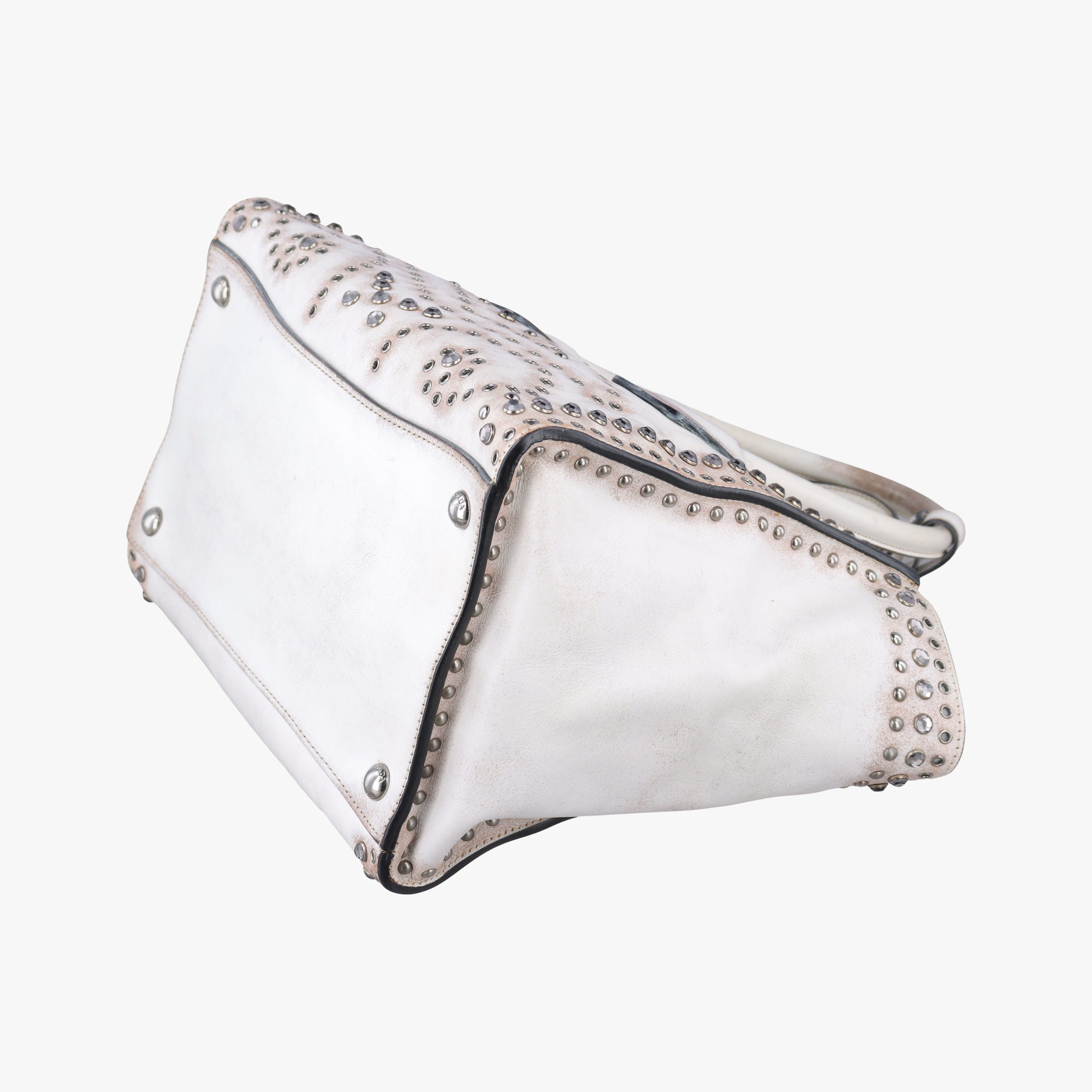 Pre-owned Prada Vitello Vintage Studded Sound White Leather shoulderbag | stylenewstar