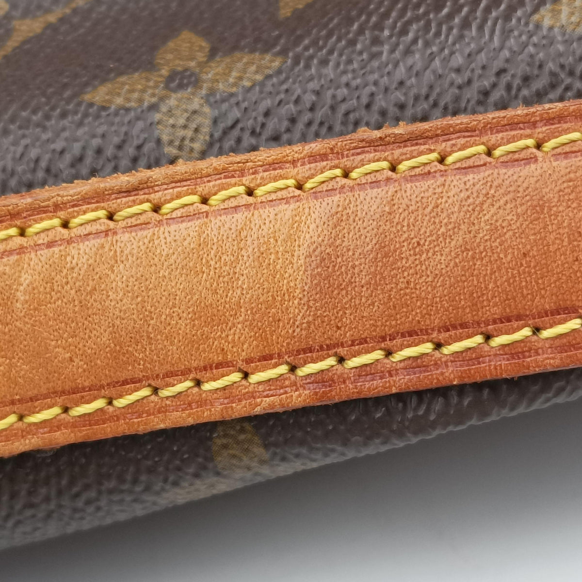Secondhand Louis Vuitton Petit Noe Brown Monogram Canvas M42226 shoulderbag | stylenewstar