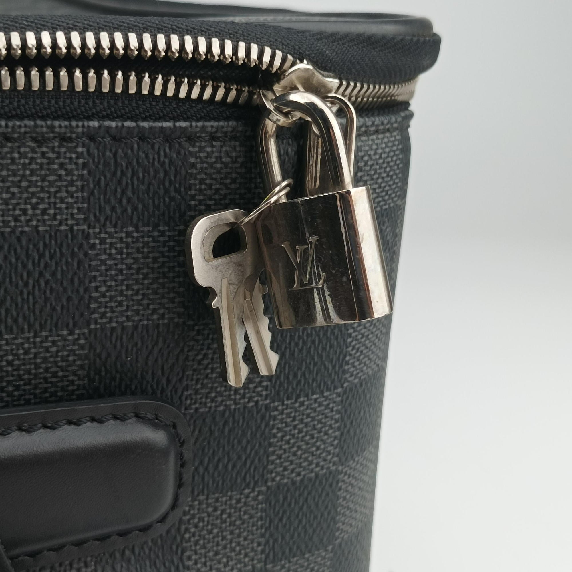 Vintage Louis Vuitton PEGASE 55 Noir Damier Graphite N23299 suitcase | stylenewstar