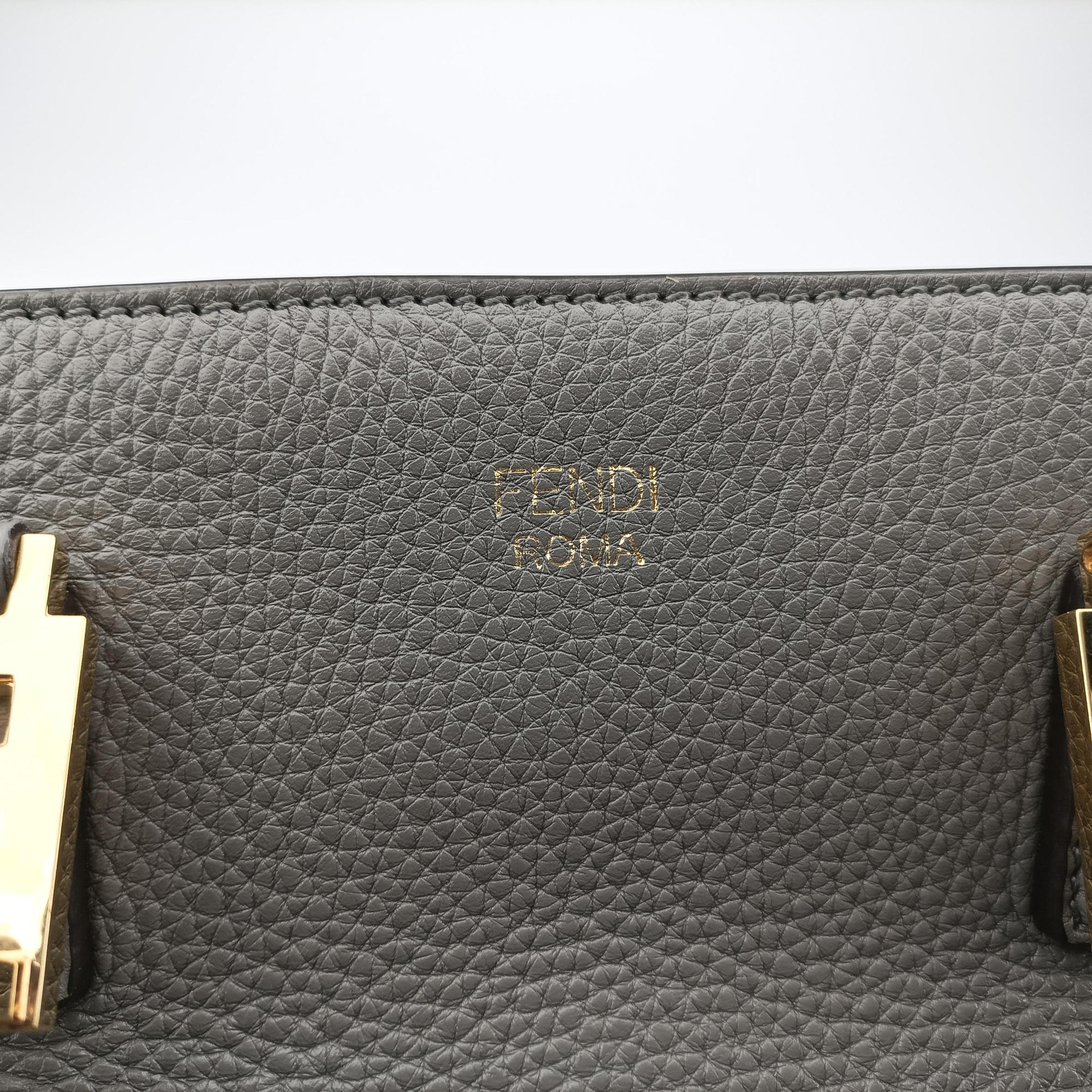 Pre-owned Fendi FF Logo Gloria Grey Leather 8BH367 shoulderbag | stylenewstar