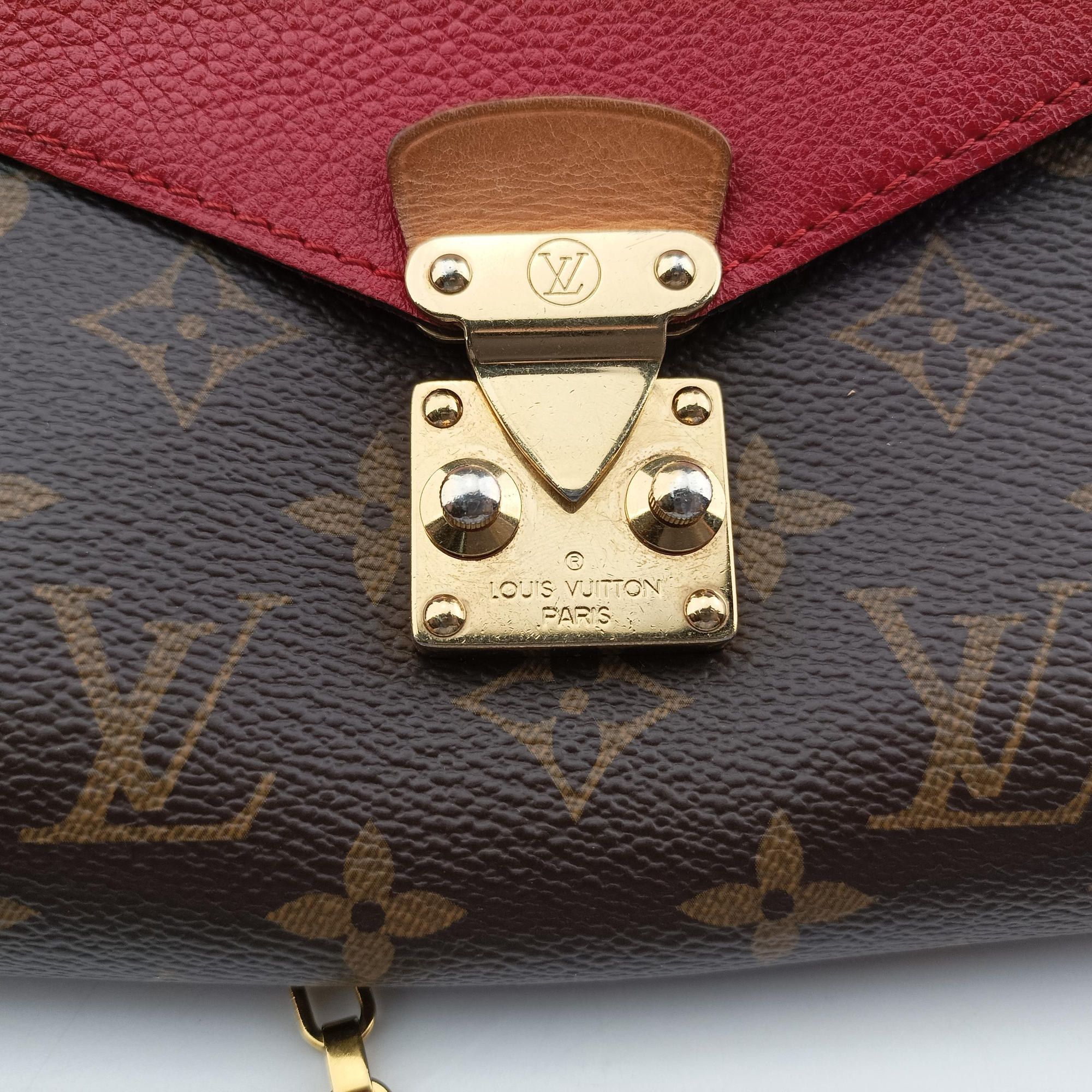 Pre-owned Louis Vuitton PALLAS Chain Brown×CERISE Monogram Canvas×calf leather M41201 shoulderbag | stylenewstar