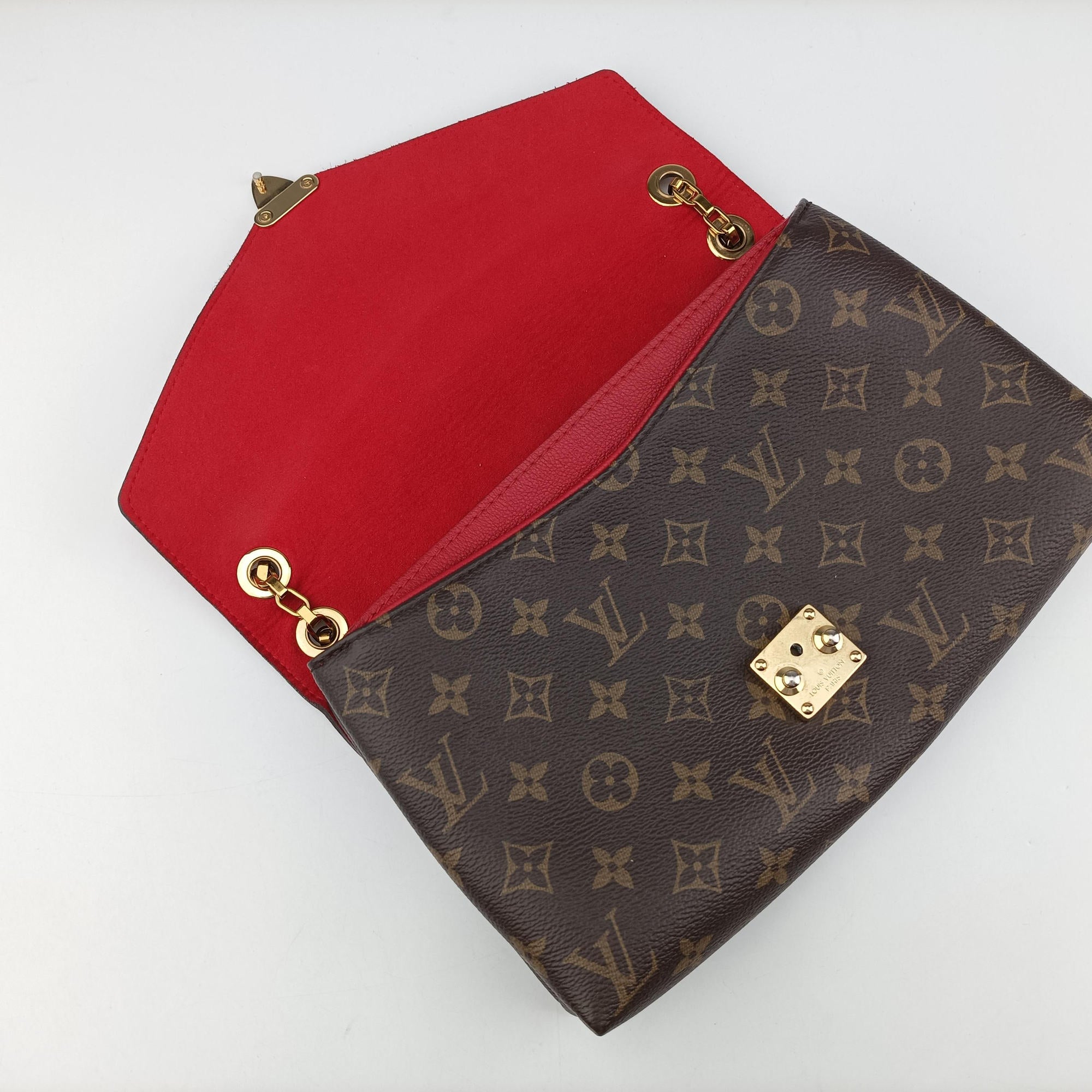 Pre-owned Louis Vuitton PALLAS Chain Brown×CERISE Monogram Canvas×calf leather M41201 shoulderbag | stylenewstar