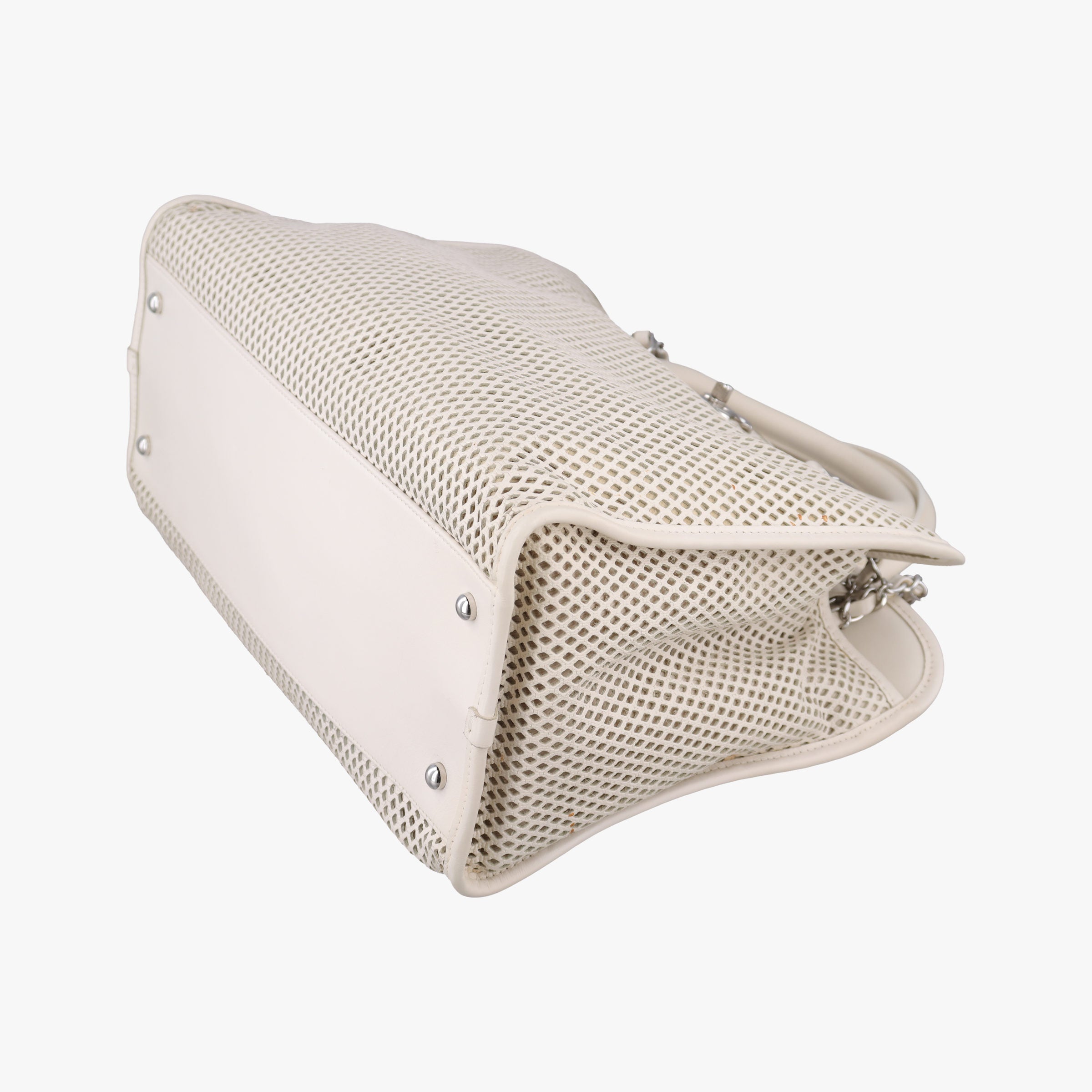Up in the Air Perforated French Riviera White lambskin A67654 17921437アップ ザ エア フレンチリビエラ ホワイト ラムスキン A67654 17921437