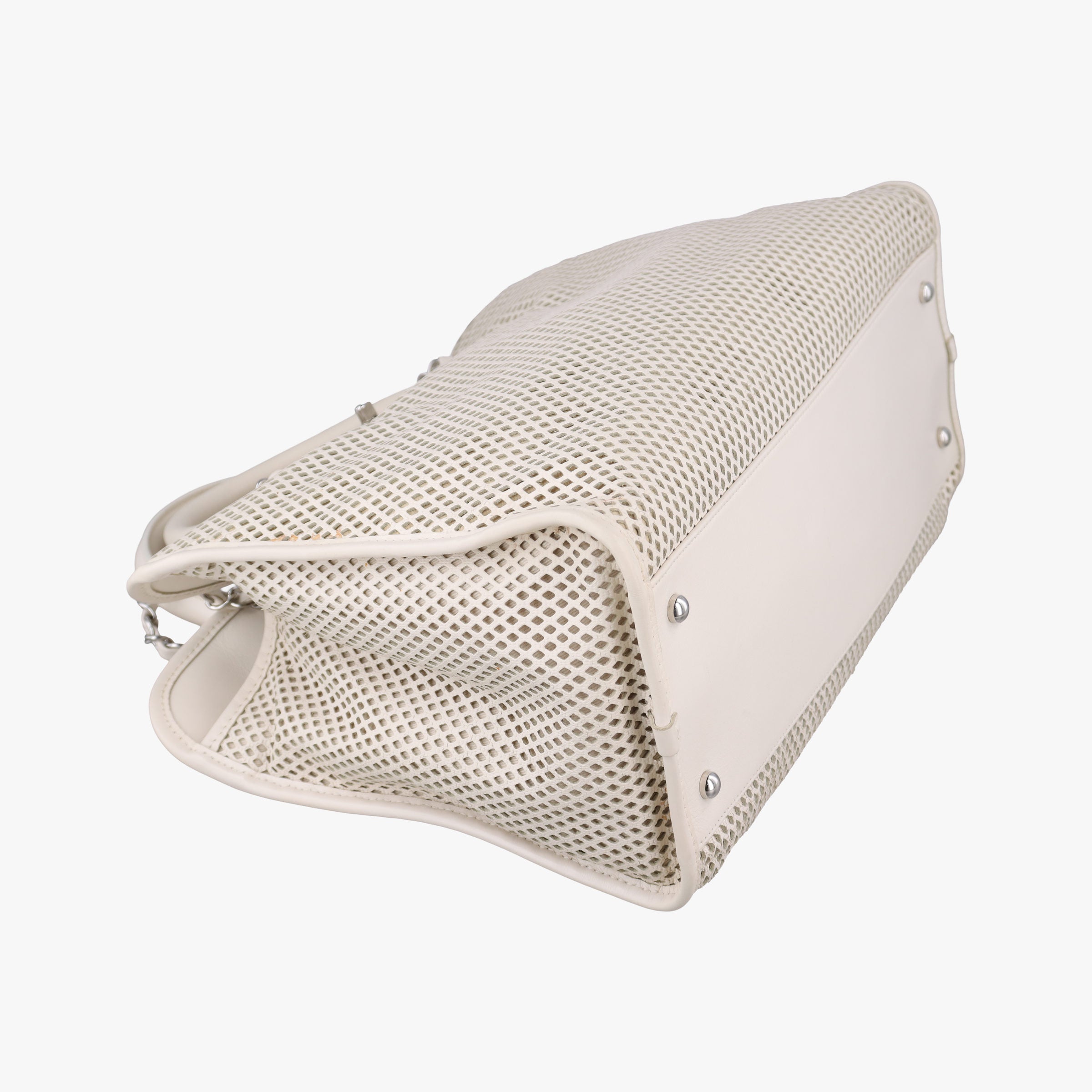 Up in the Air Perforated French Riviera White lambskin A67654 17921437アップ ザ エア フレンチリビエラ ホワイト ラムスキン A67654 17921437