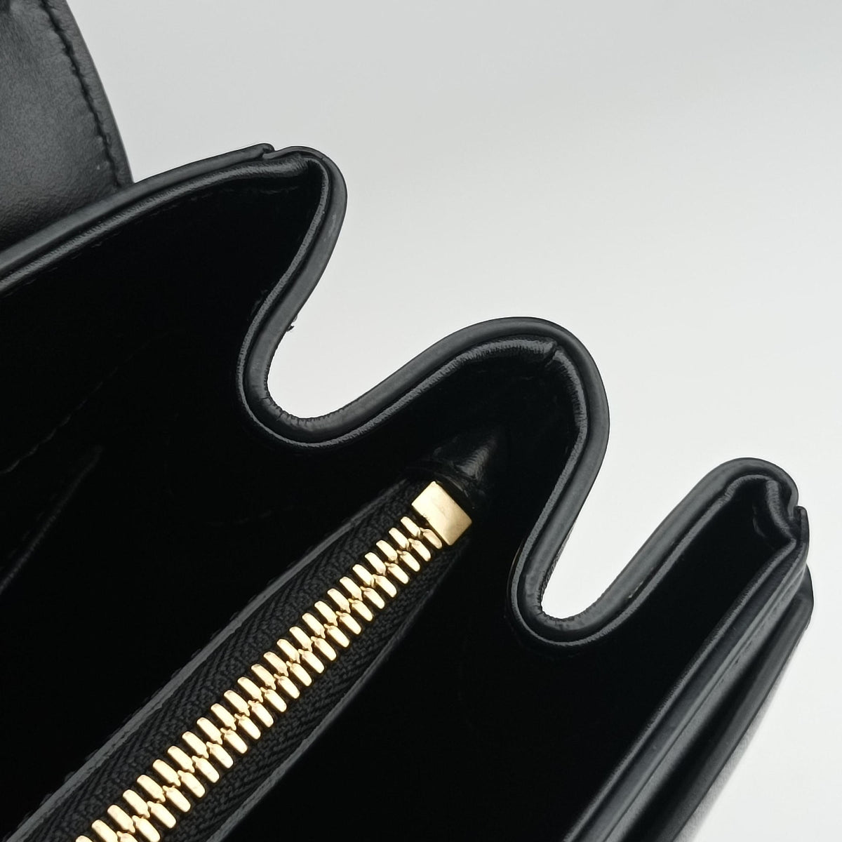 16 Bag Black Calfskin U-CU-019916 バッグ ブラック カーフスキン U-CU-0199