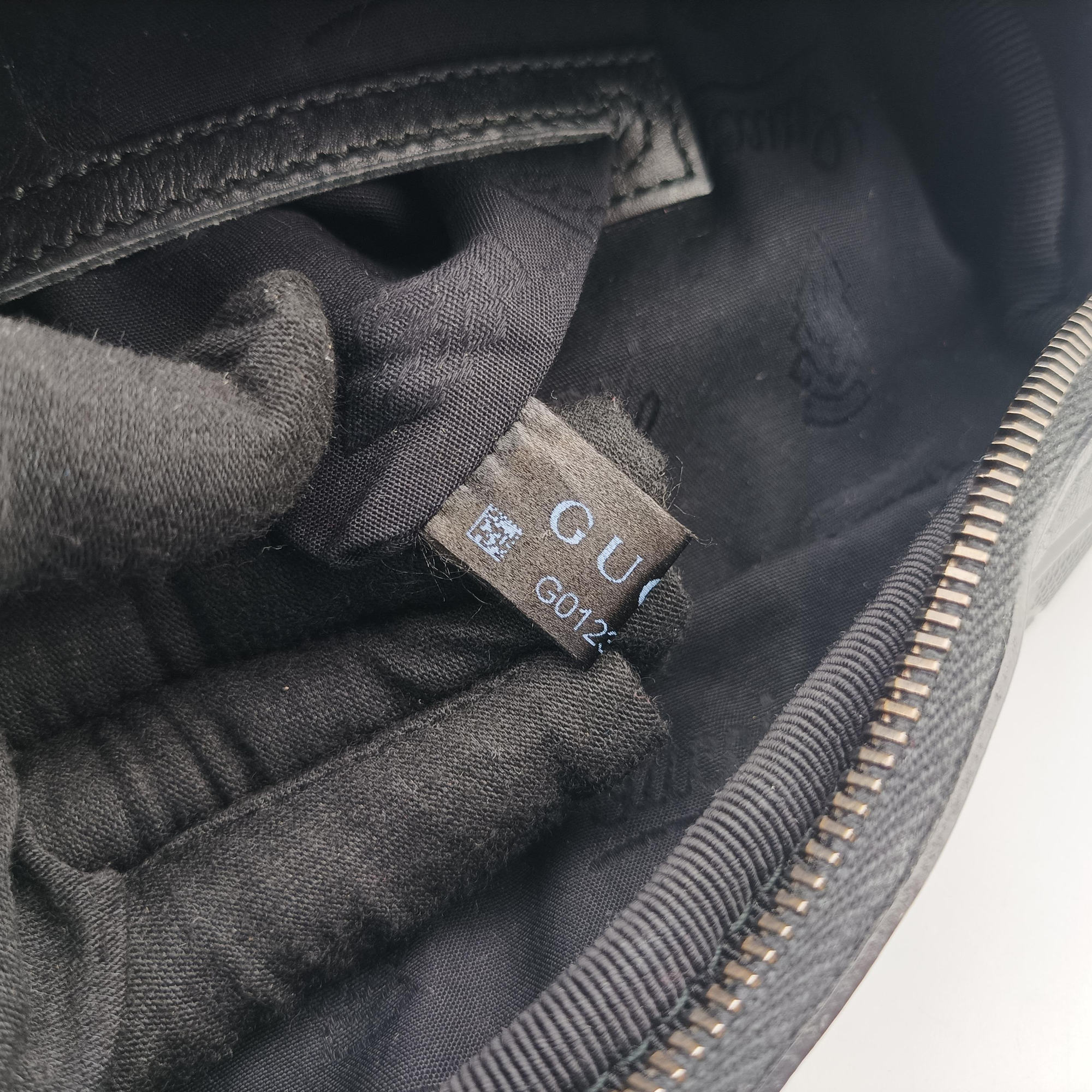 Pre-owned Gucci GG Supreme Black PVC coated canvas 233269 bum bag/waist bag | stylenewstar