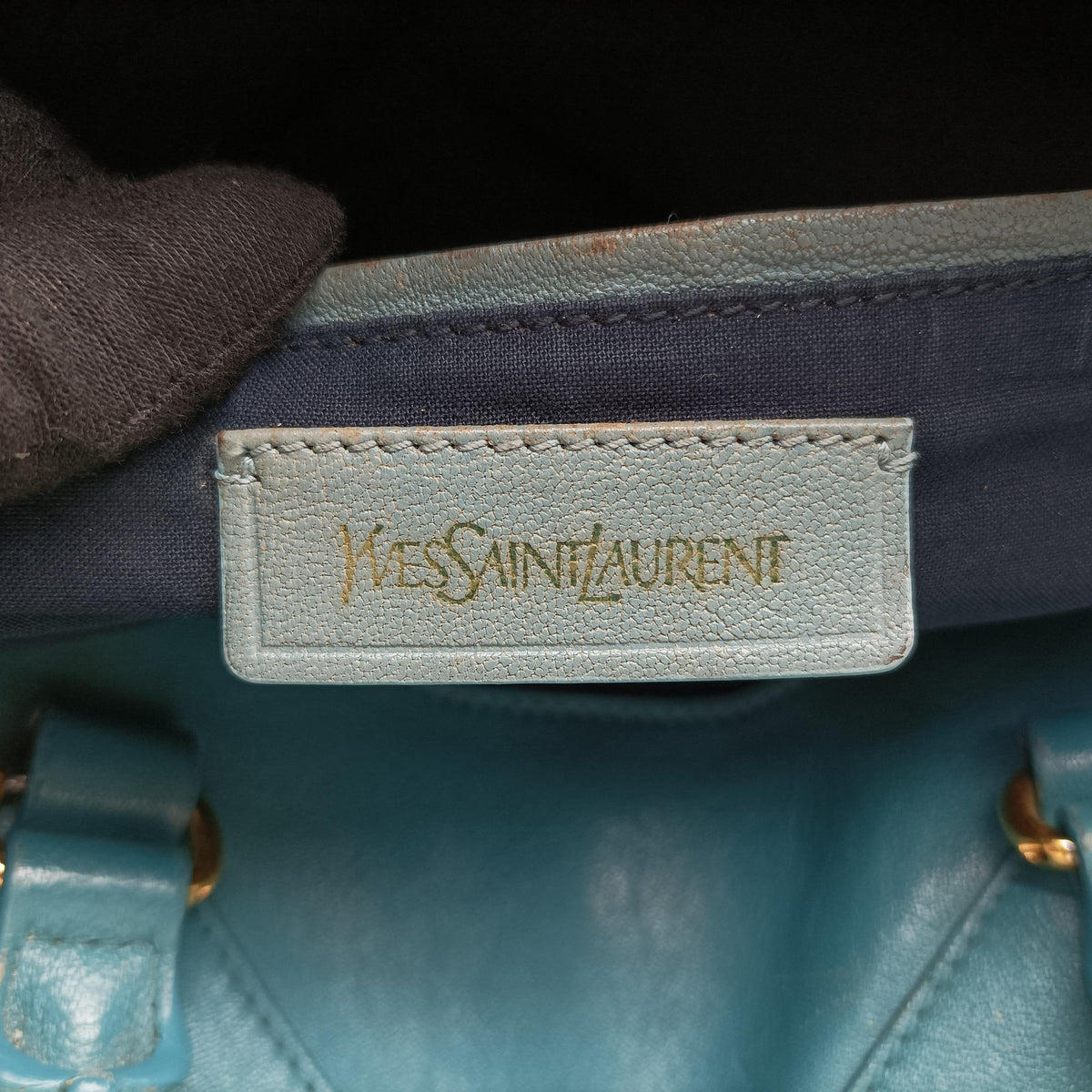 Y LIGNE Petit Cabas Blue Leather 275091 275091.001998Yライン プチカバス ブルー レザー 275091 275091.001998