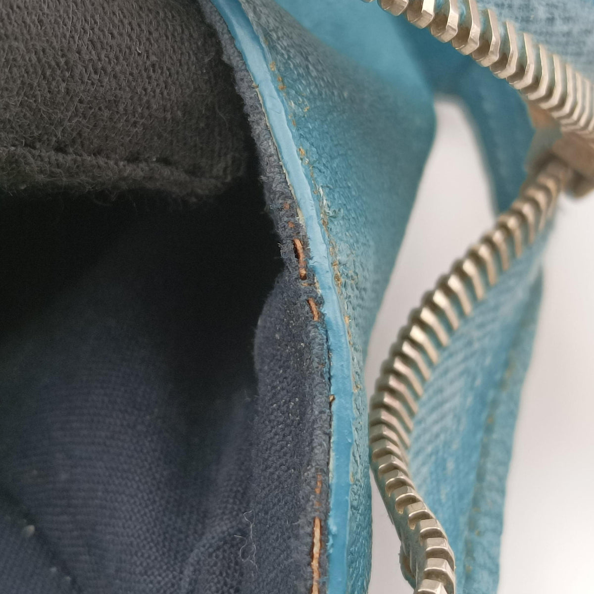 Y LIGNE Petit Cabas Blue Leather 275091 275091.001998Yライン プチカバス ブルー レザー 275091 275091.001998