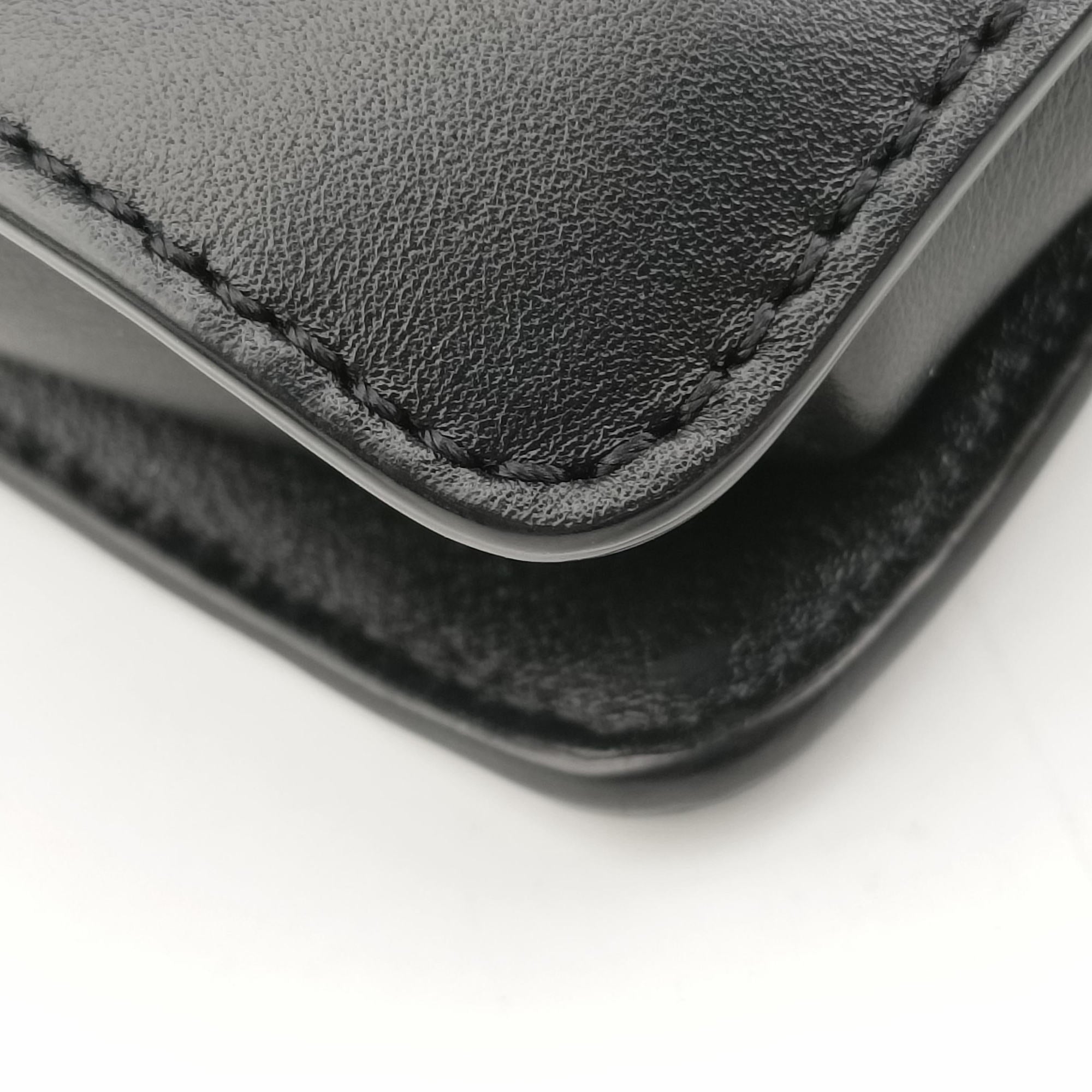 Pre-owned Chloe FAYE Black Leather × suede shoulderbag | stylenewstar