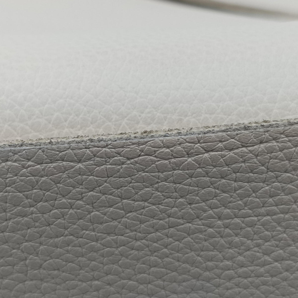 The Arcotote White lambskin B09452446Qザ アルコトート ホワイト ラムスキン B09452446Q