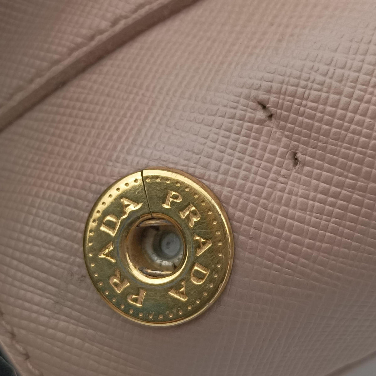 Galleria Pink SAFFIANO Leather BN1786 117ガレリア ピンク サフィアーノレザー BN1786 117