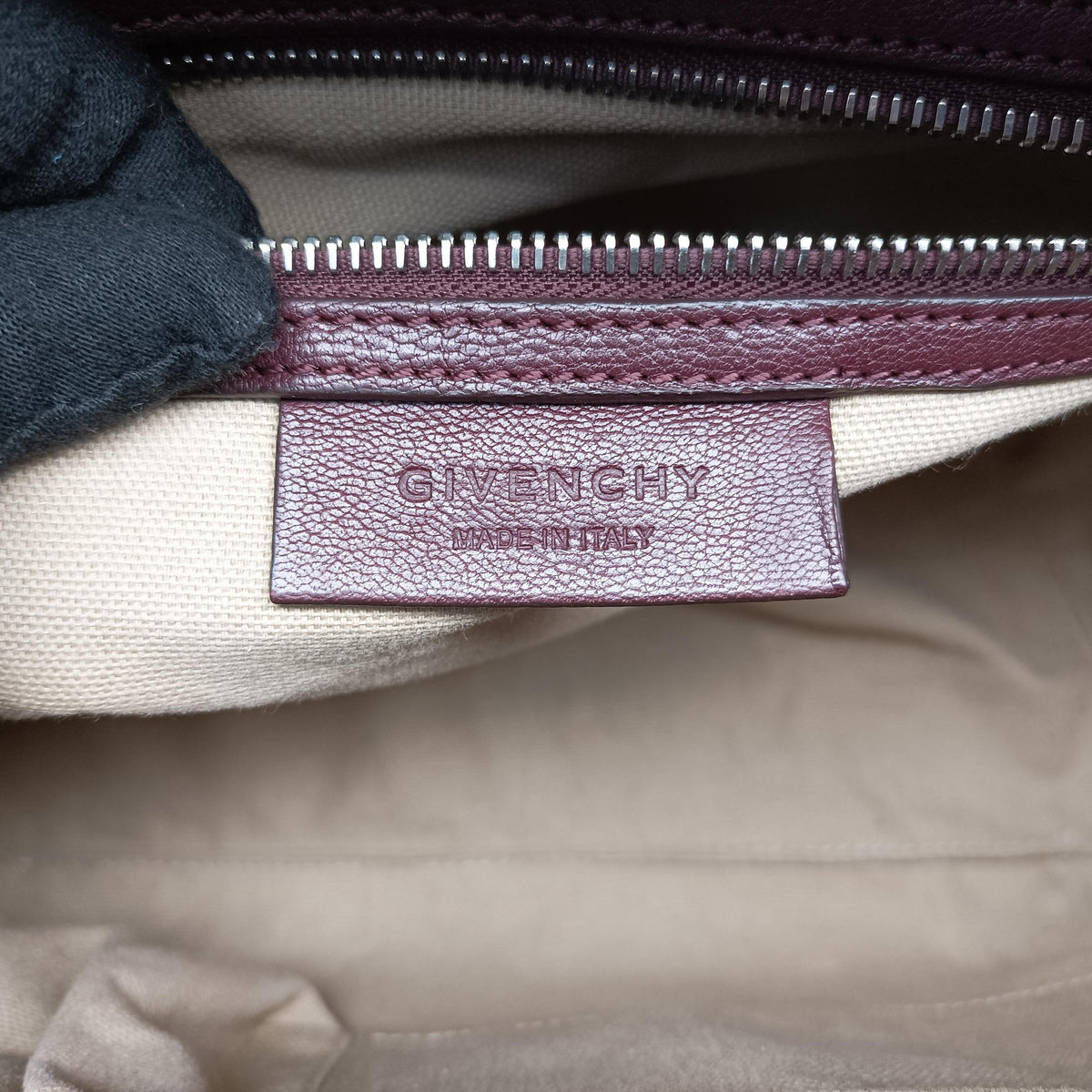 Antigona Burgundy Leather ZE D 0176アンティゴナ ワインレッド レザー ZE D 0176