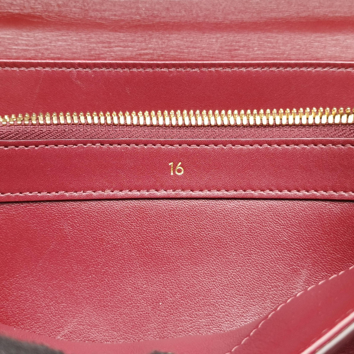 Pre-owned Celine 16 Bag Burgundy Calfskin shoulderbag | stylenewstar