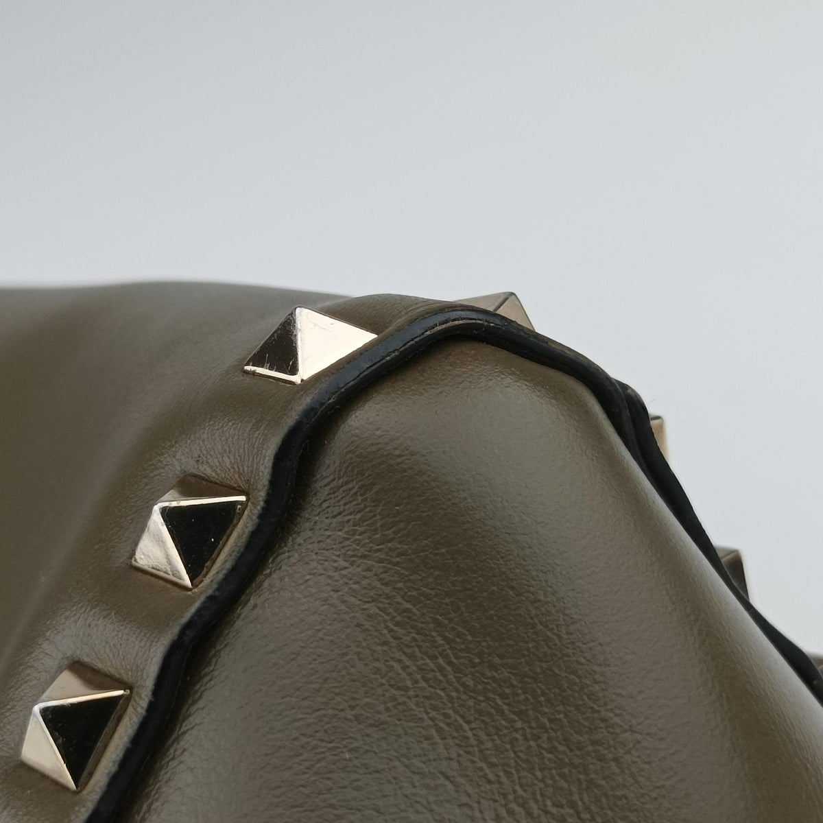 Rockstud Green Leather Lot number unknownロックスタッズ グリーン レザー 製番不明