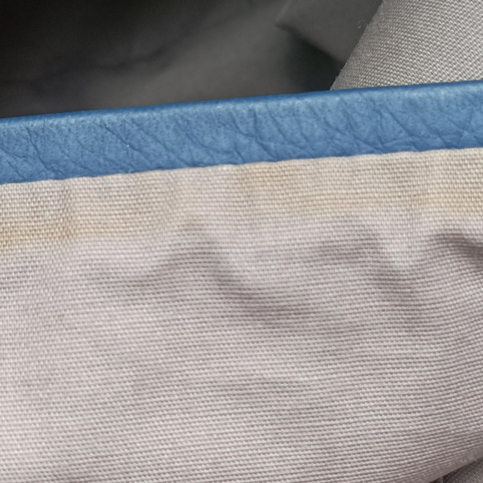 Intrecciato Blue lambskin B05905137Wイントレチャート ブルー ラムスキン B05905137W