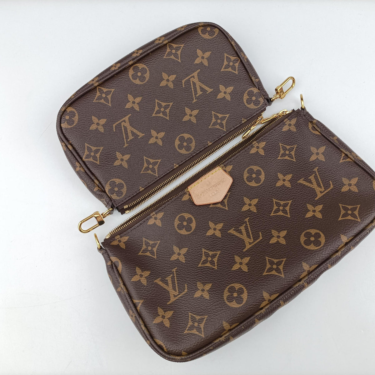 Multi Pochette Accessoir brown×khaki Monogram Canvas M44813 IC Chipミュルティ ポシェット アクセソワール モノグラム/ブラウン×カーキ モノグラムキャンバス M44813 ICチップ