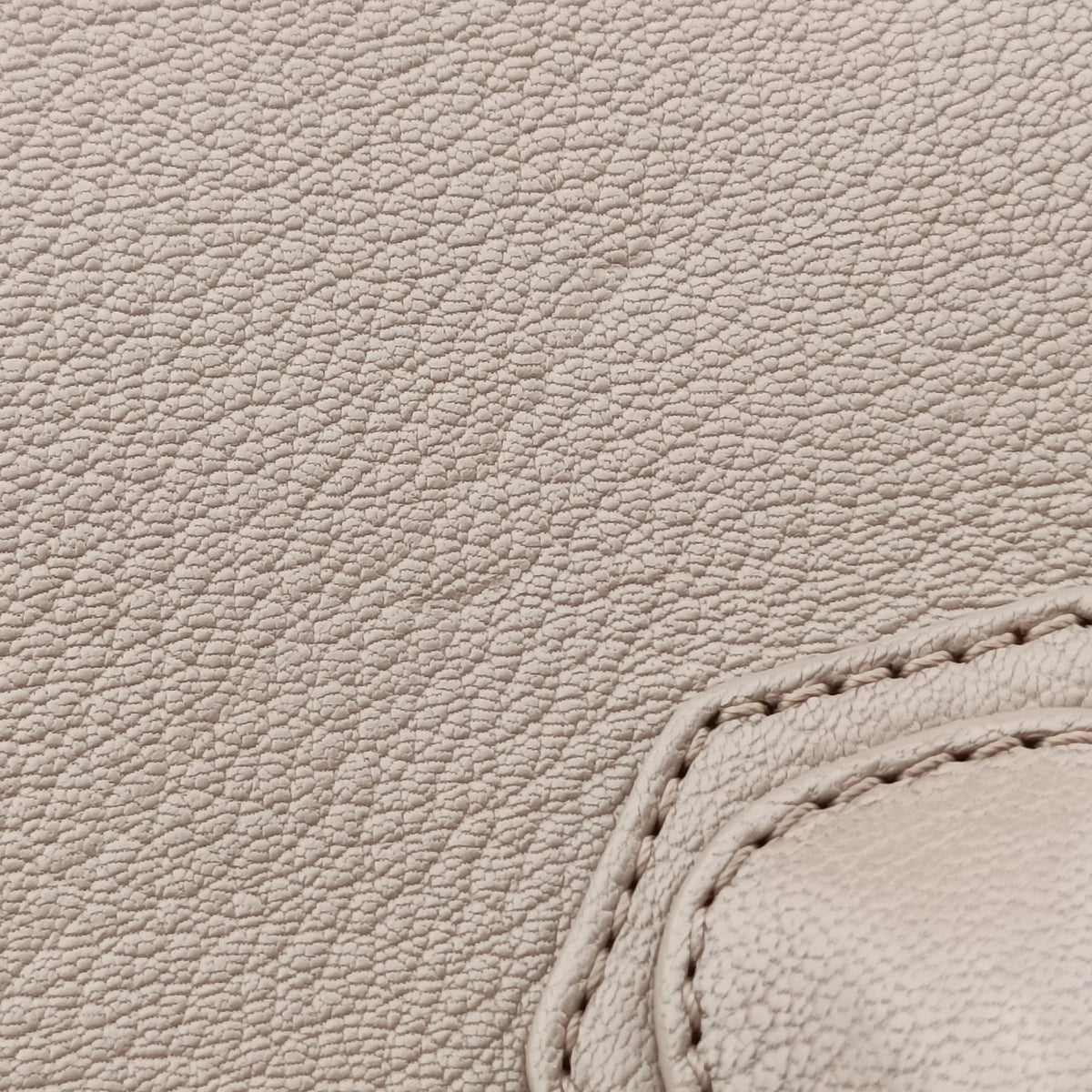 Antigona Beige Leather MP B 0175アンティゴナ ベージュ レザー MP B 0175