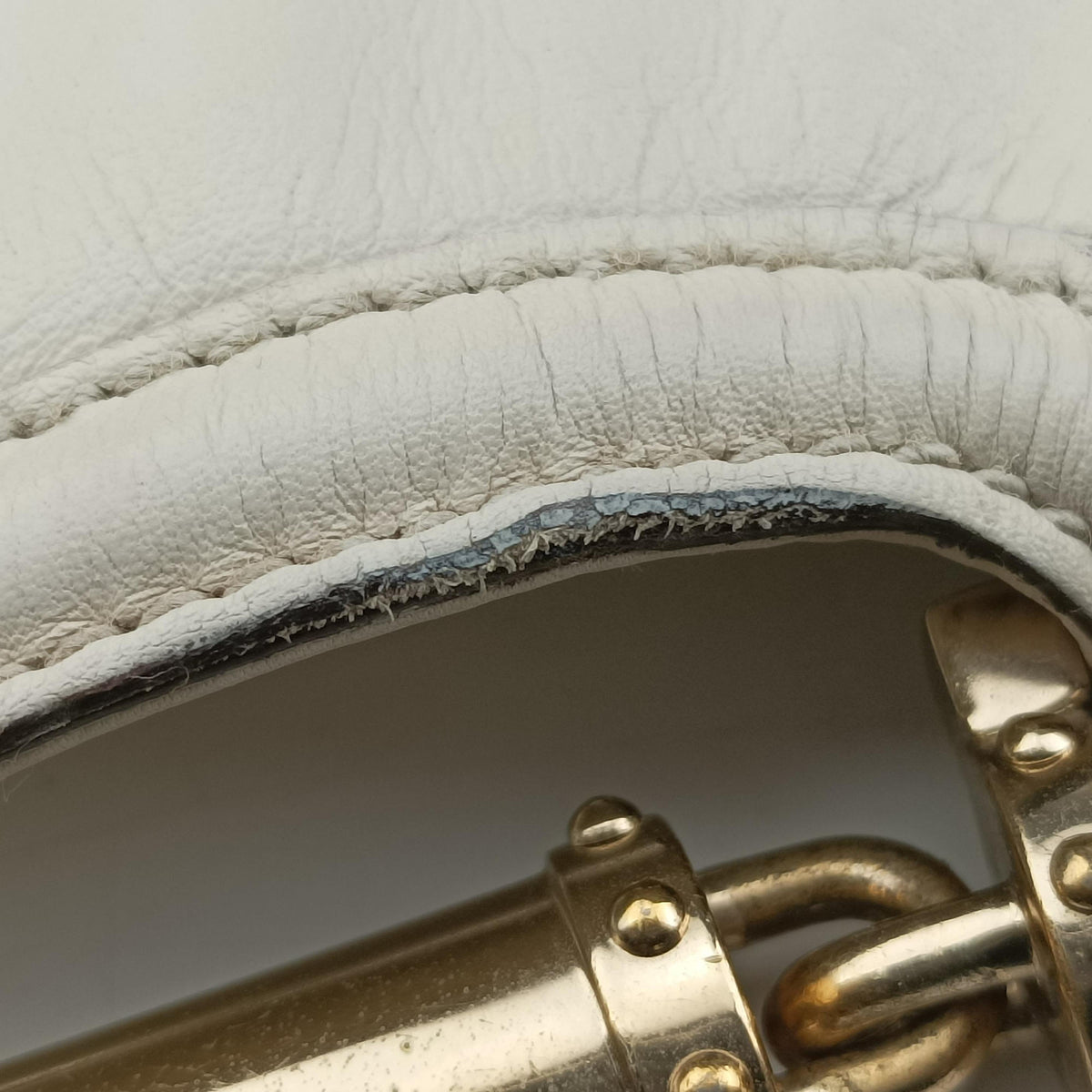 Dialux Britt Hobo White Leather 167733 ディアラックス ブリット ホーボー ホワイト レザー 167733