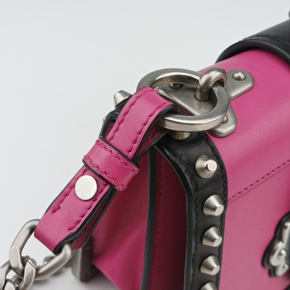 Cahier pink×Black Leather 1BH018 25カイエ ピンク×ブラック レザー 1BH018 25