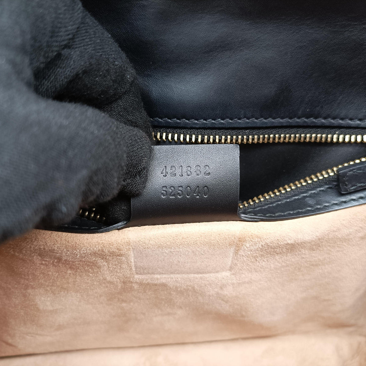 Sylvie Black Leather 421882 A020625581シルヴィ ブラック レザー 421882 A020625581