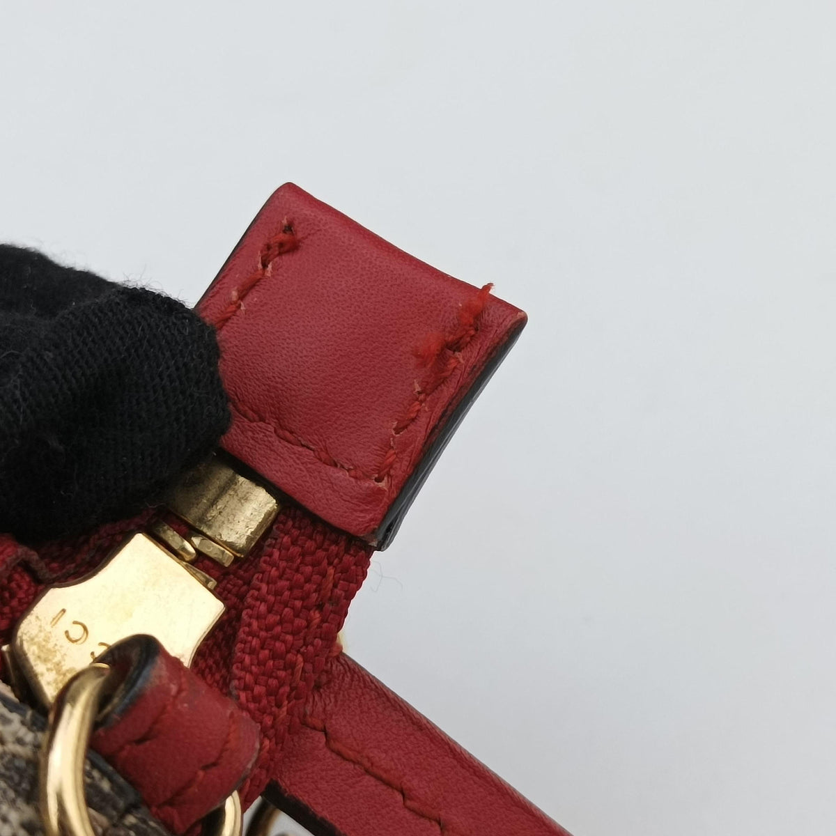 GG Supreme Heart Chain Pochette Beige×red PVC coated canvas 456866 GGスプリーム ハートチェーン ポシェット ベージュ×レッド PVCコーティングキャンバス 456866