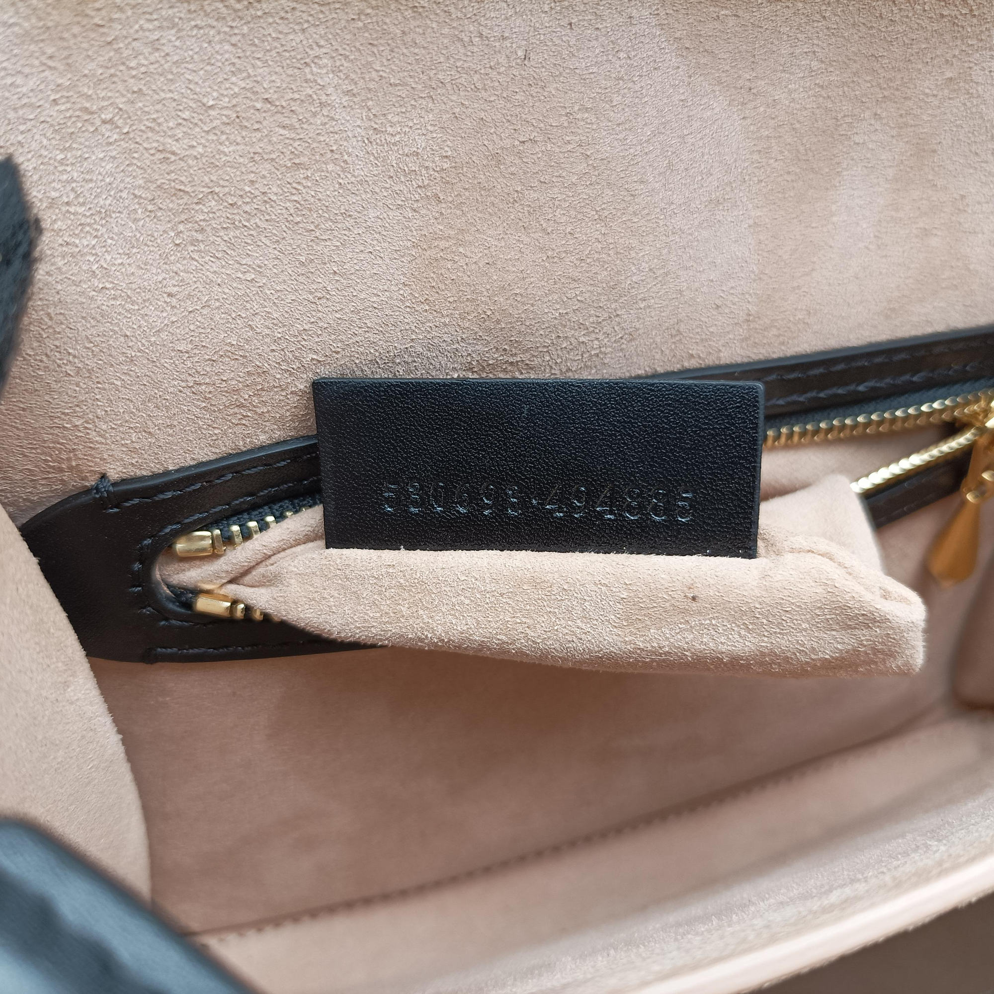 Box Black Leather 530693.494885ボックス ブラック レザー 530693.494885