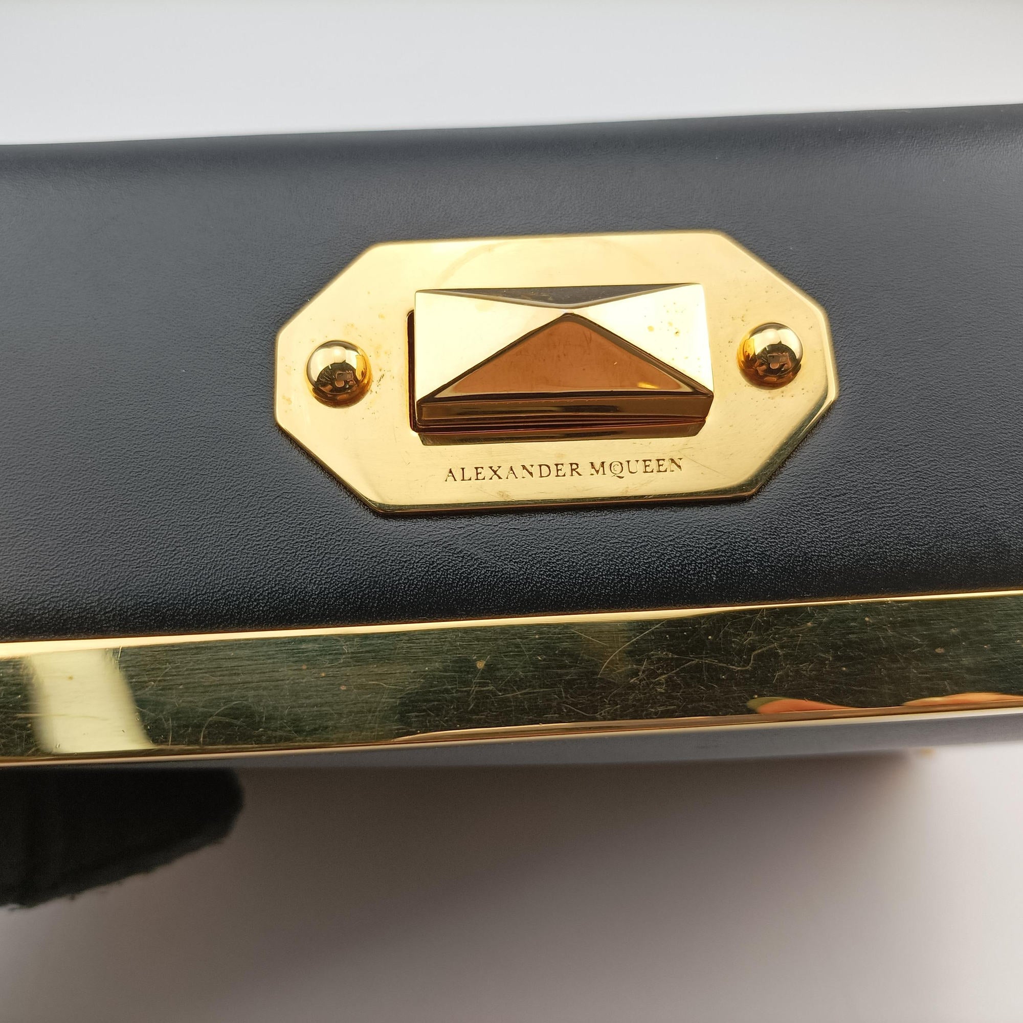 Box Black Leather 530693.494885ボックス ブラック レザー 530693.494885