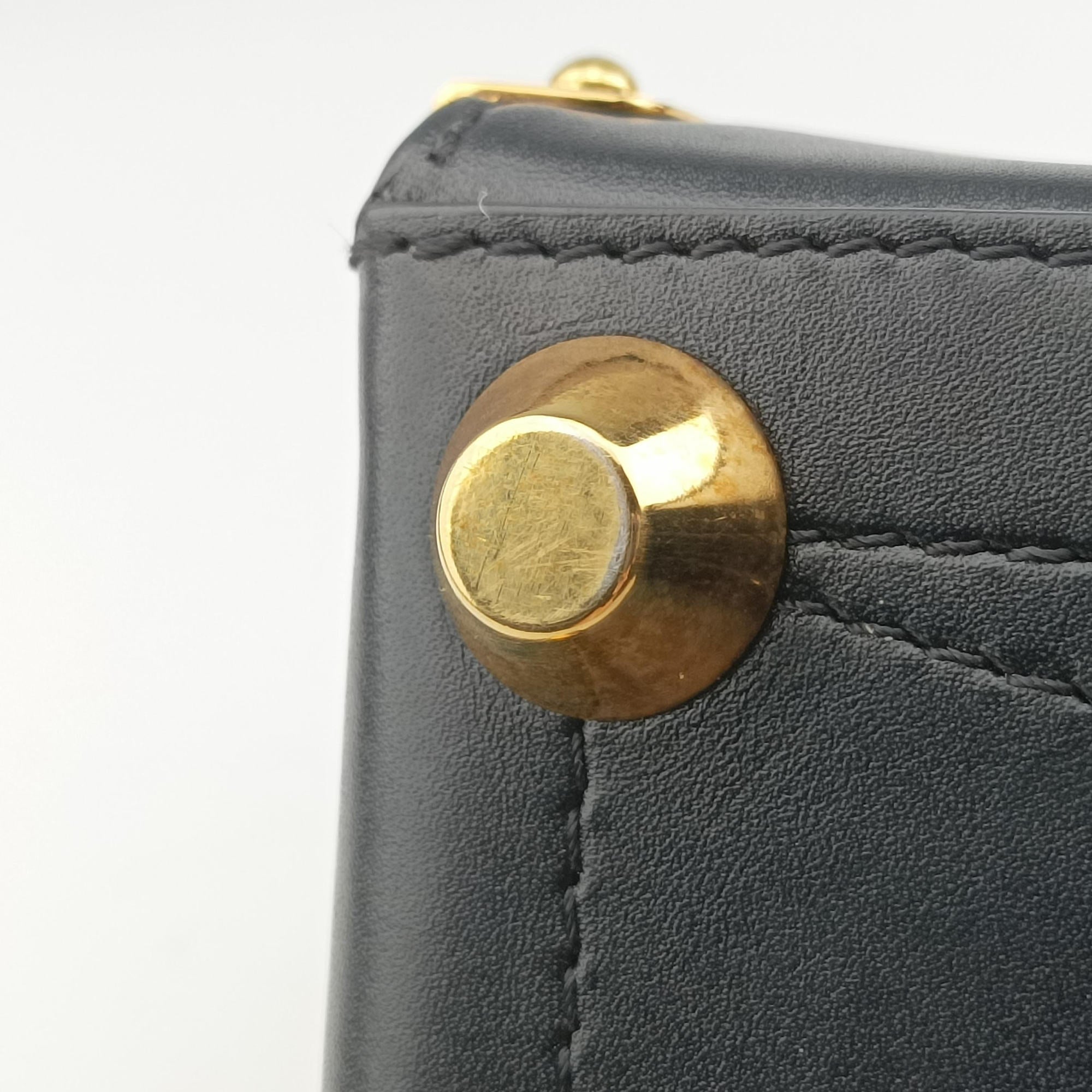 Box Black Leather 530693.494885ボックス ブラック レザー 530693.494885