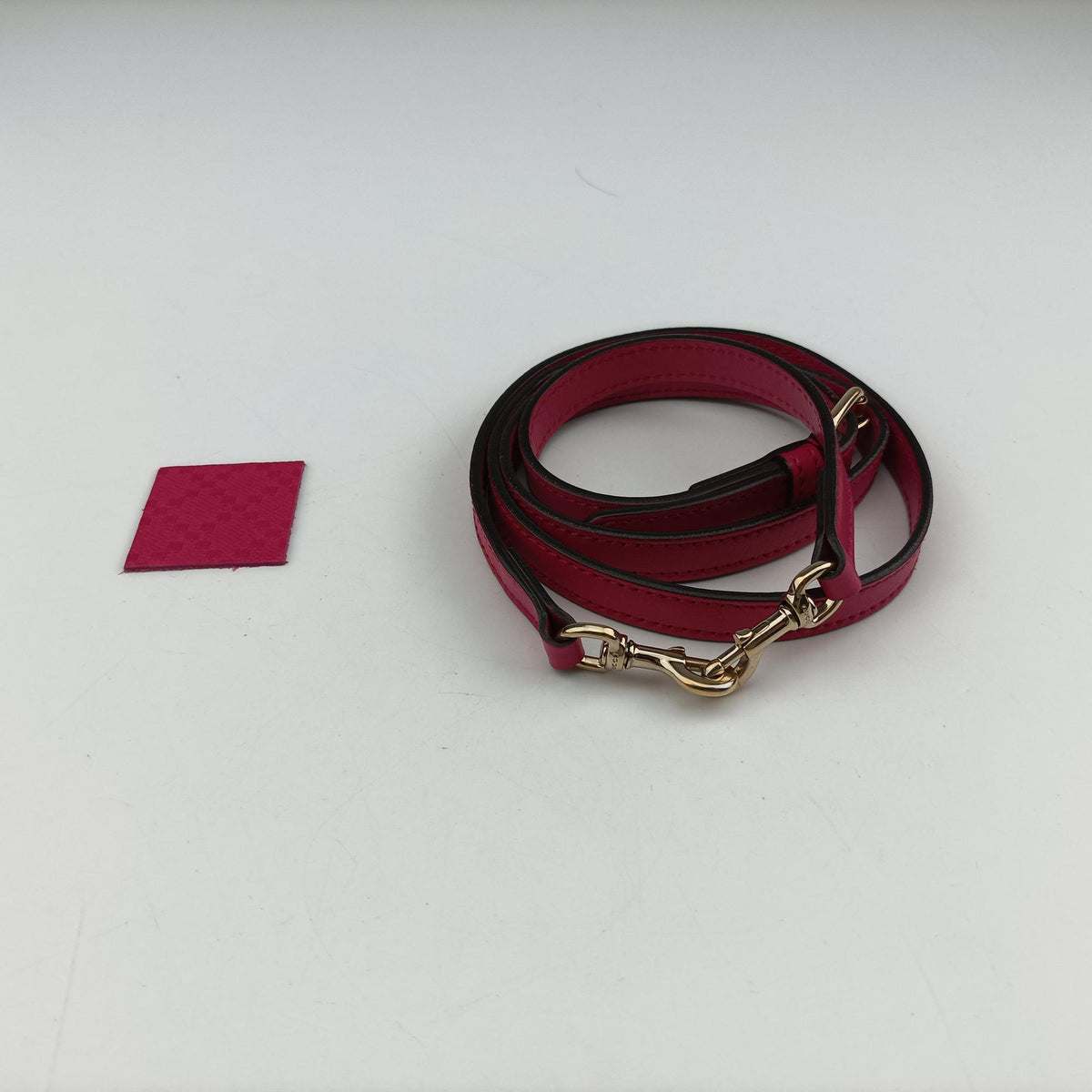 Bright Diamante Rose Leather 354224 E016582686ブライトディアマンテ ローズ レッド レザー 354224 E016582686
