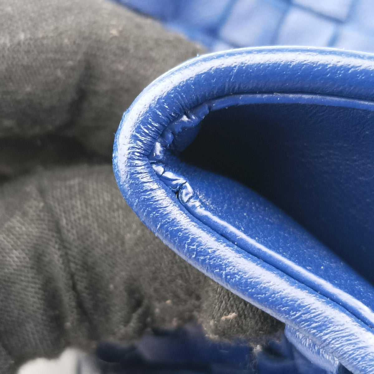 Intrecciato Olimpia Blue lambskin B07074592Nイントレチャート オリンピア ブルー ラムスキン B07074592N
