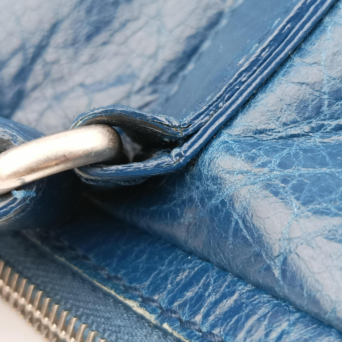 Giant City Blue Lambskin 298931.4225 I 538735ジャイアントシティ ブルー ラムスキン 298931.4225 I 538735