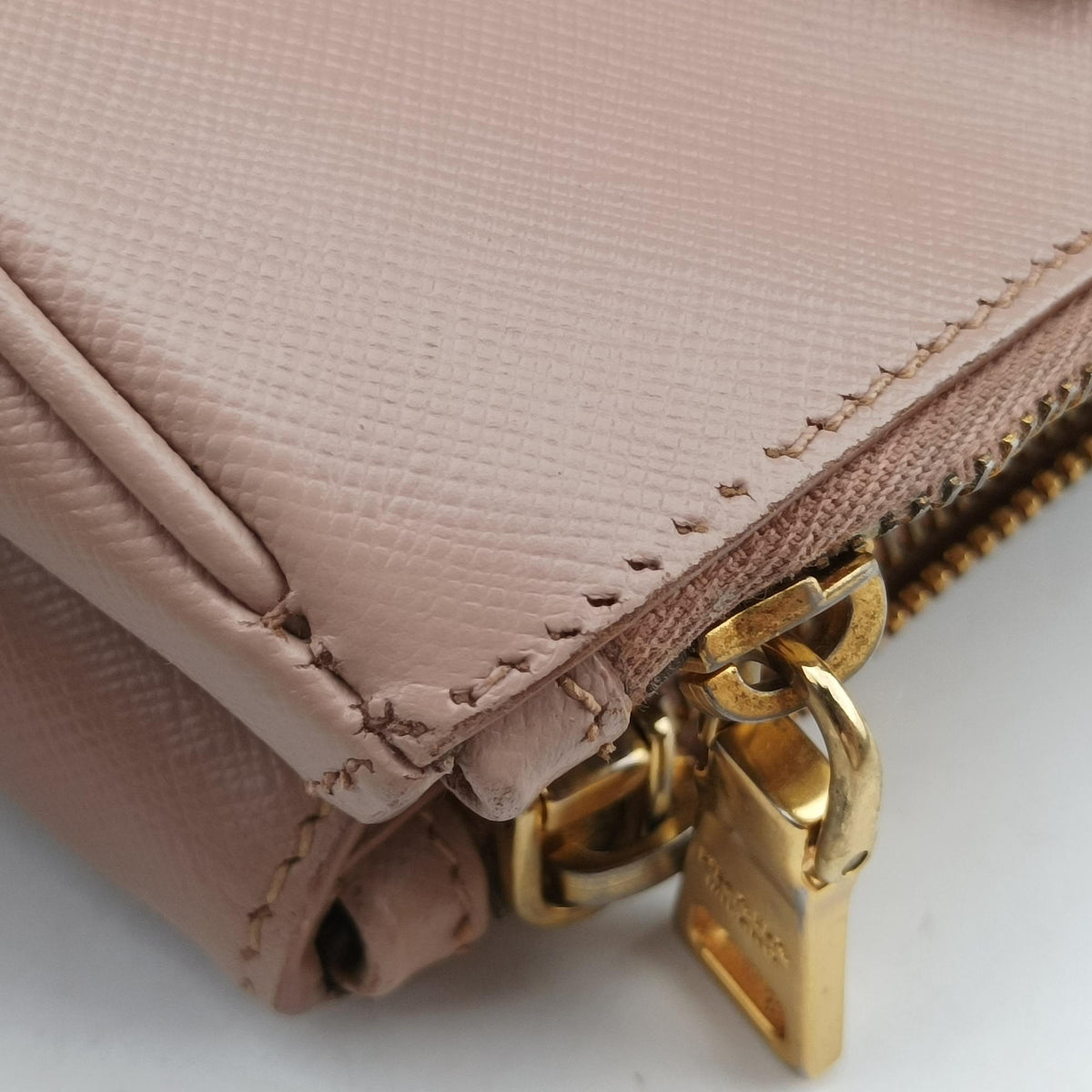 Galleria Pink SAFFIANO Leather BN1786 180ガレリア ピンク サフィアーノレザー BN1786 180