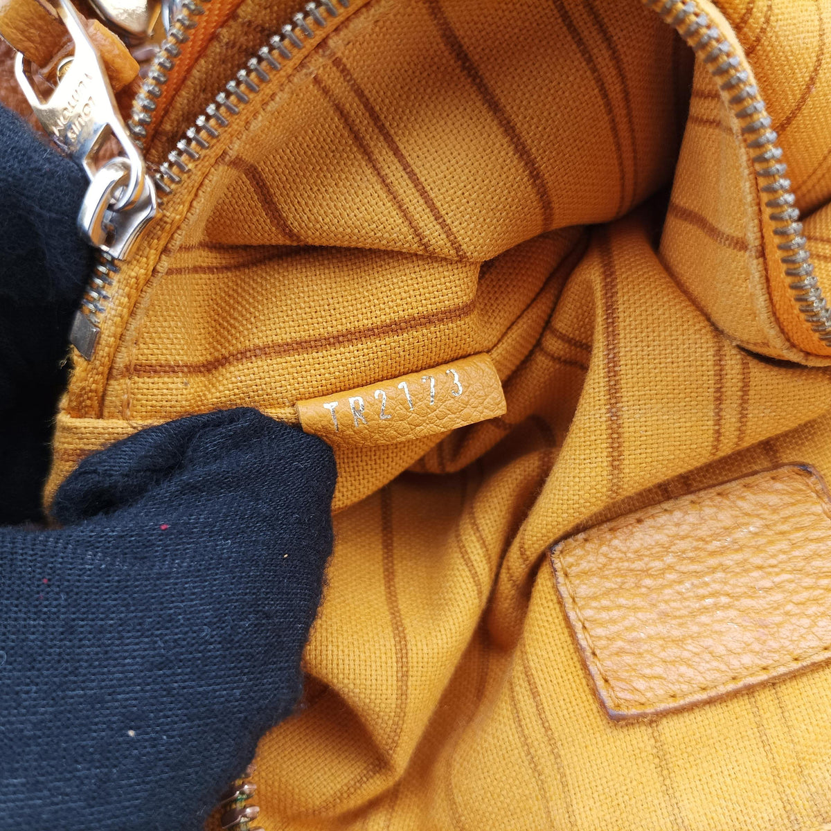 Lumineuse PM saffron Monogram Empreinte M94324 TR2173ルミューズPM サフラン モノグラムアンプラント M94324 TR2173