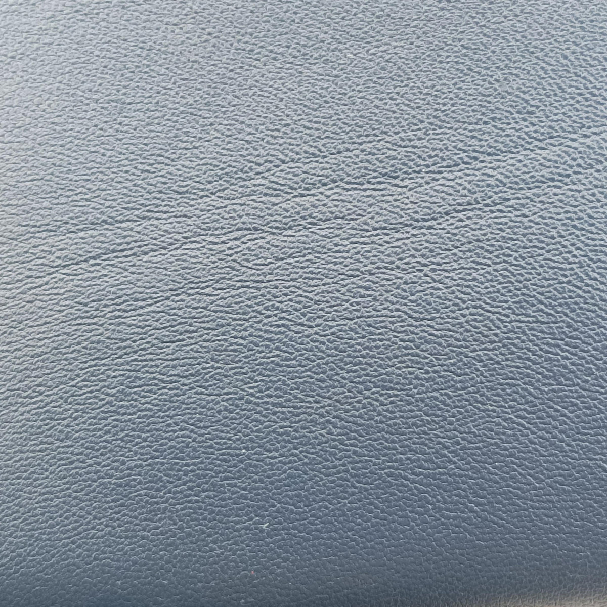 Intrecciato Blue lambskin B07130935Kイントレチャート ブルー ラムスキン B07130935K