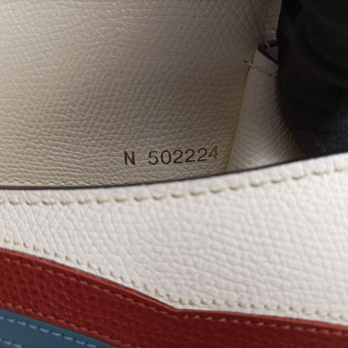 Iside White x Multi Leather N 502224イジィデ ホワイト x マルチ レザー N 502224