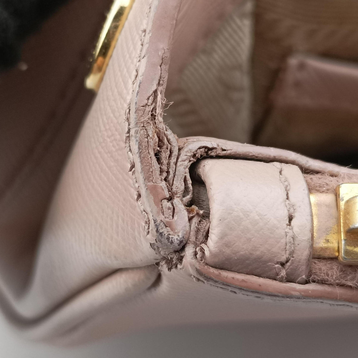 Galleria Pink SAFFIANO Leather BN2274 100ガレリア ピンク サフィアーノレザー BN2274 100