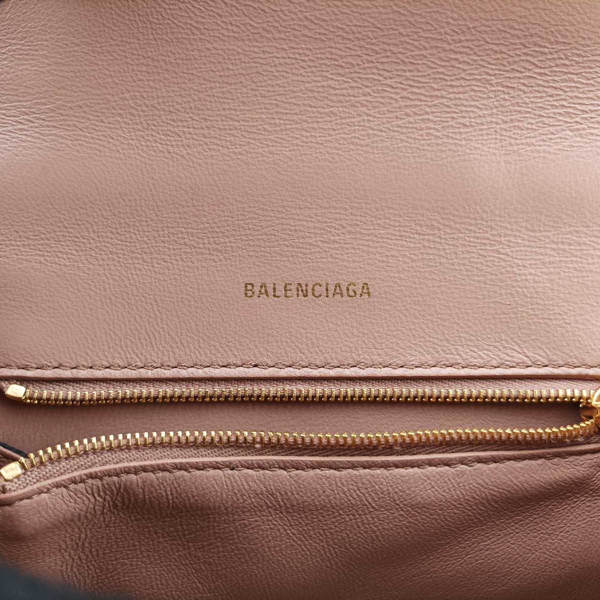 Hourglass Pink leather 593546.0310.U.1317アワーグラス ピンク レザー 593546.0310.U.1317