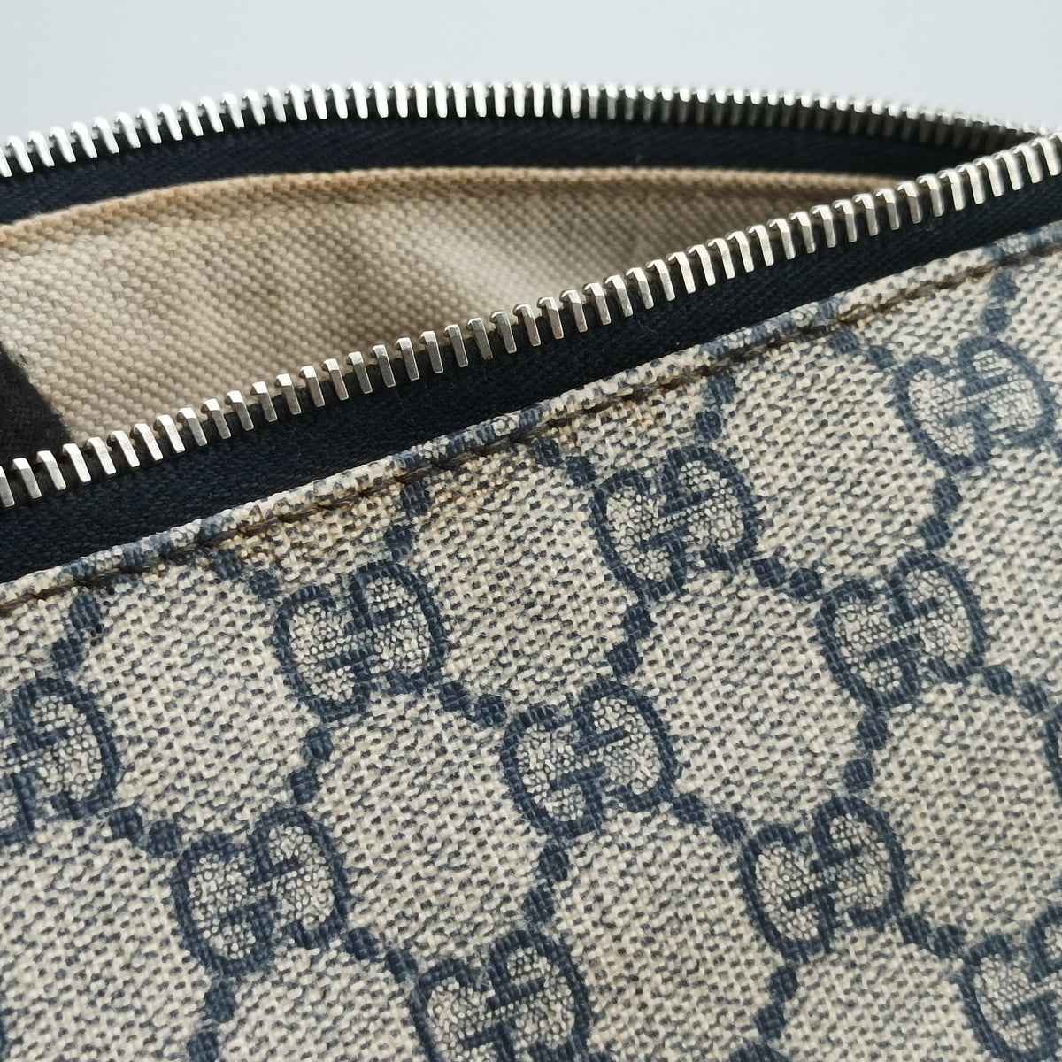 GG Supreme beige×navy PVC coated canvas 246895 F6889479GGスプリーム ベージュ×ネイビー PVCコーティングキャンバス 246895 F6889479