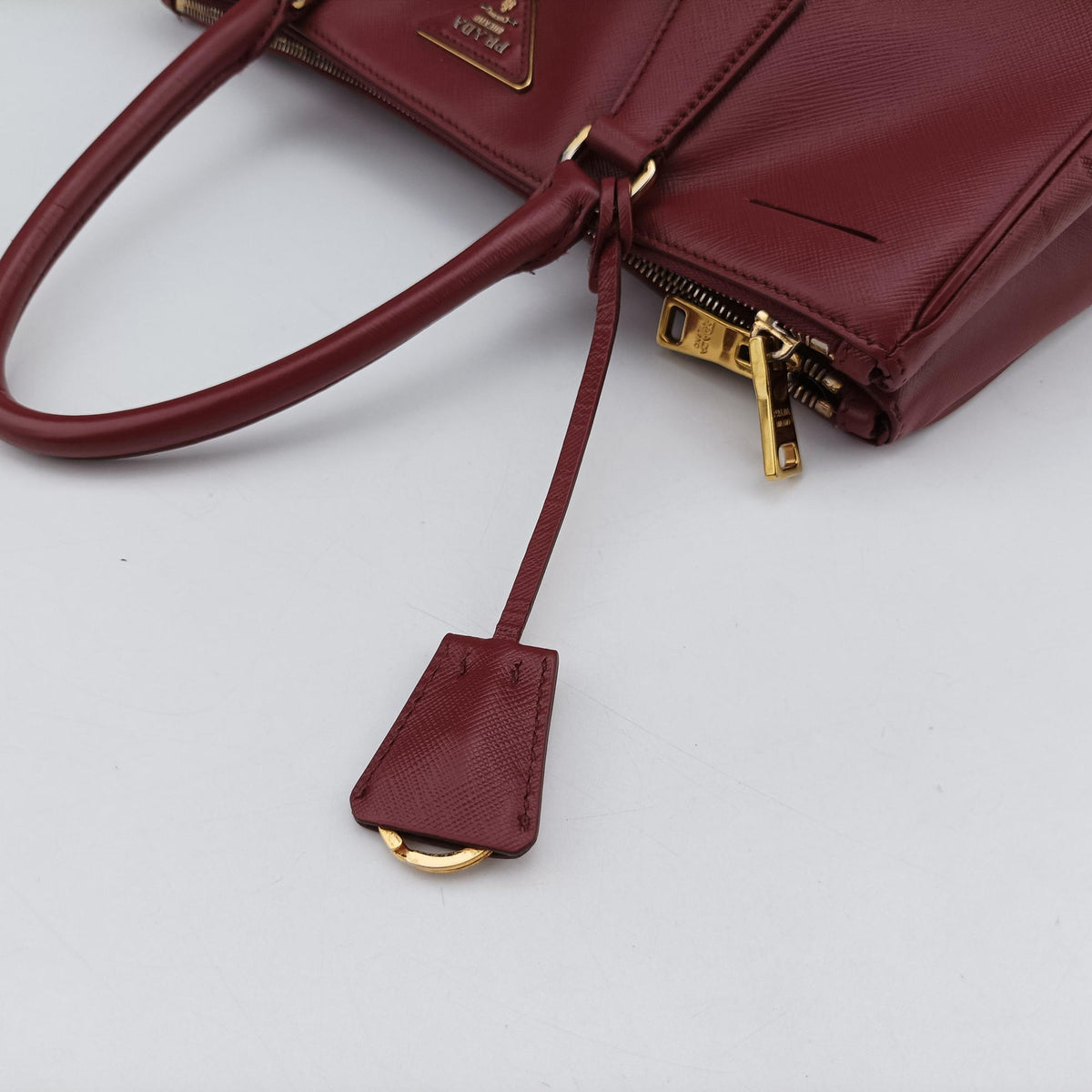 Galleria Burgundy SAFFIANO Leather BN1874 180/Bガレリア ワインレッド サフィアーノレザー BN1874 180/B