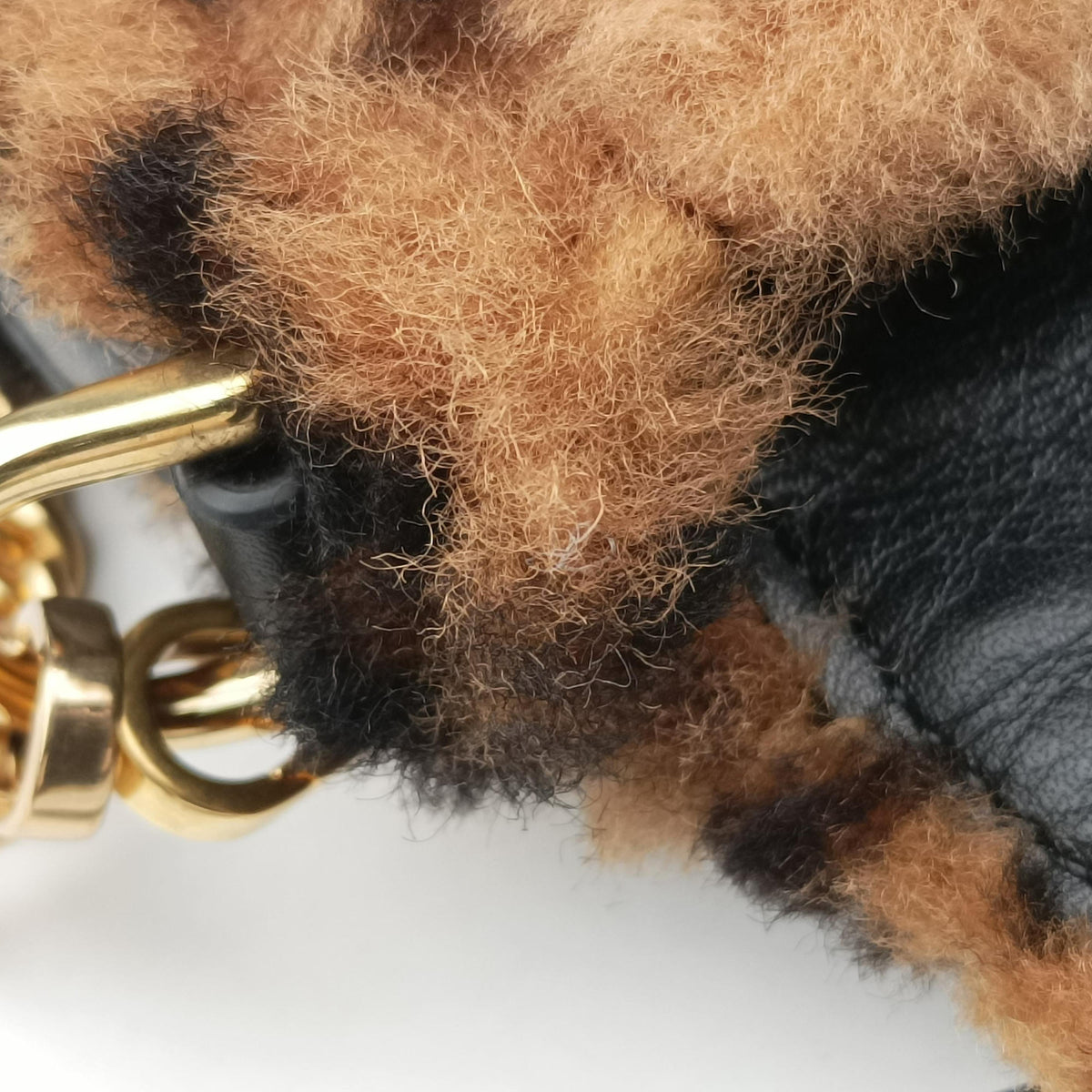 BAGUETTE Brown×Black fur 8BS017 8BS017 A8HP 199-10429マンマバケット ブラウン×ブラック ファー 8BS017 8BS017 A8HP 199-10429