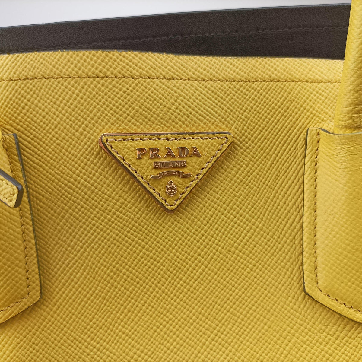 Double Cuir Yellow SAFFIANO Leather BN2756 117ダブル キュイール イエロー サフィアーノレザー BN2756 117