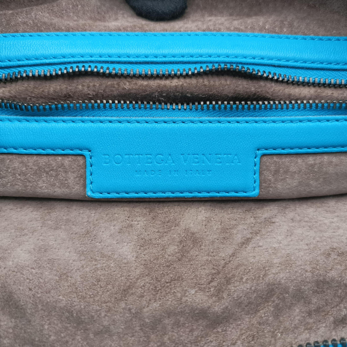 Intrecciato Blue lambskin B00143849Gイントレチャート ブルー ラムスキン B00143849G