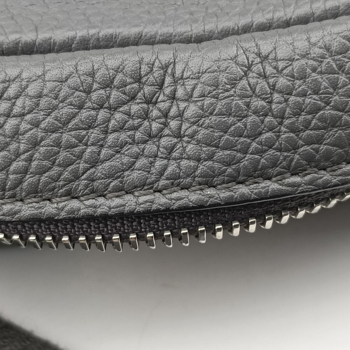 Military Gray Leather B553P59X01 652038ミリタリー グレー レザー B553P59X01 652038