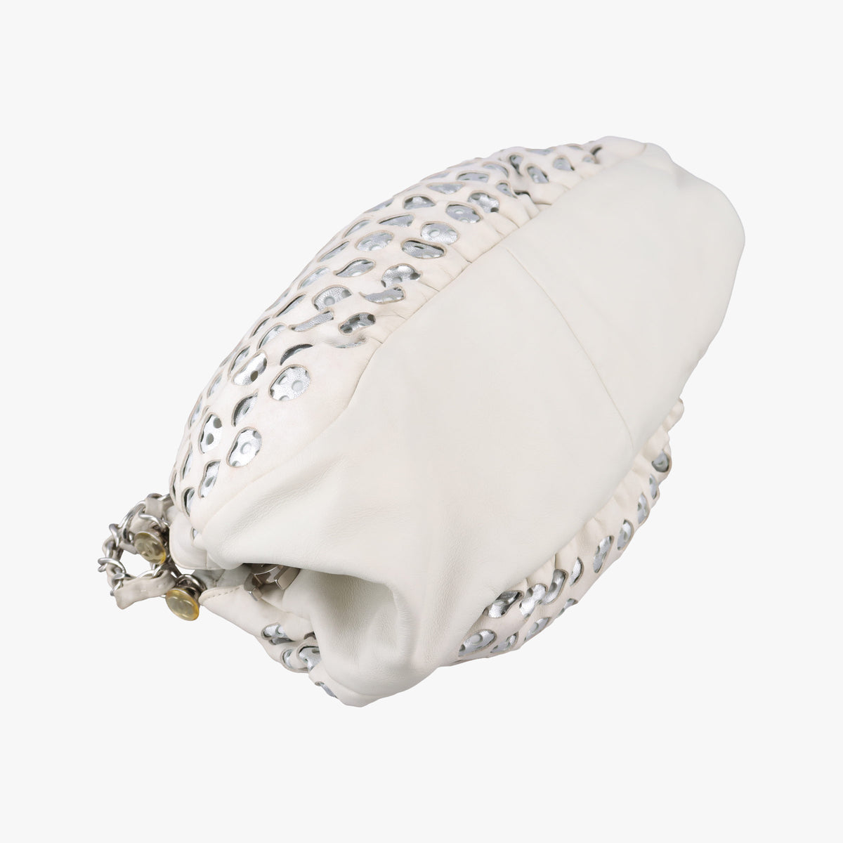 Perforated Chain White Leather A34884 11377089パーフォレイテッド チェーン ホワイト レザー A34884 11377089