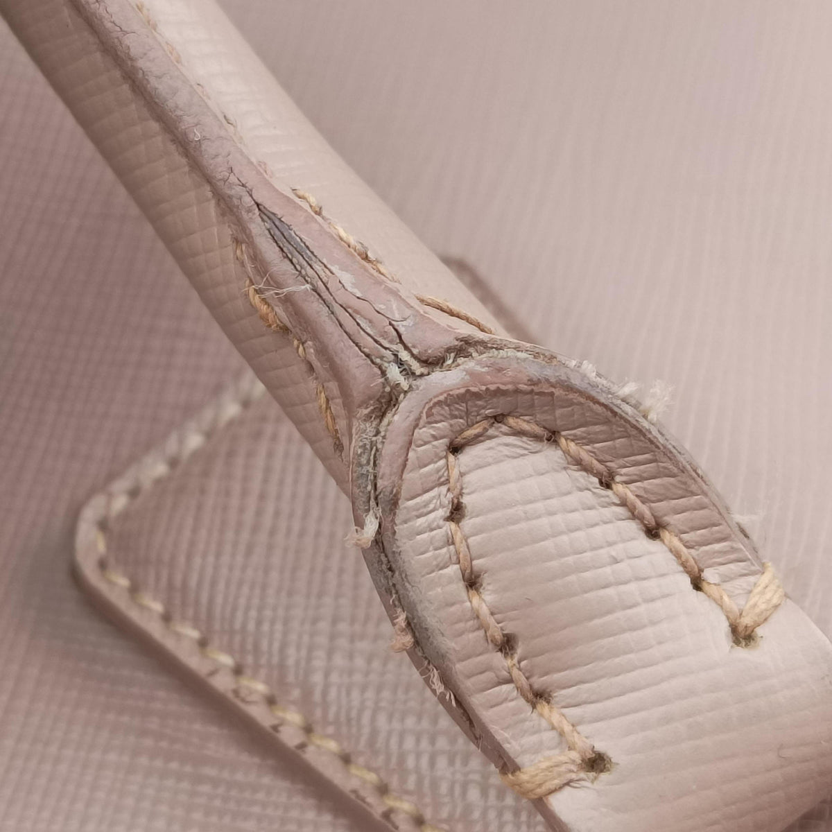 Galleria Pink SAFFIANO Leather BN2274 64ガレリア ピンク サフィアーノレザー BN2274 64