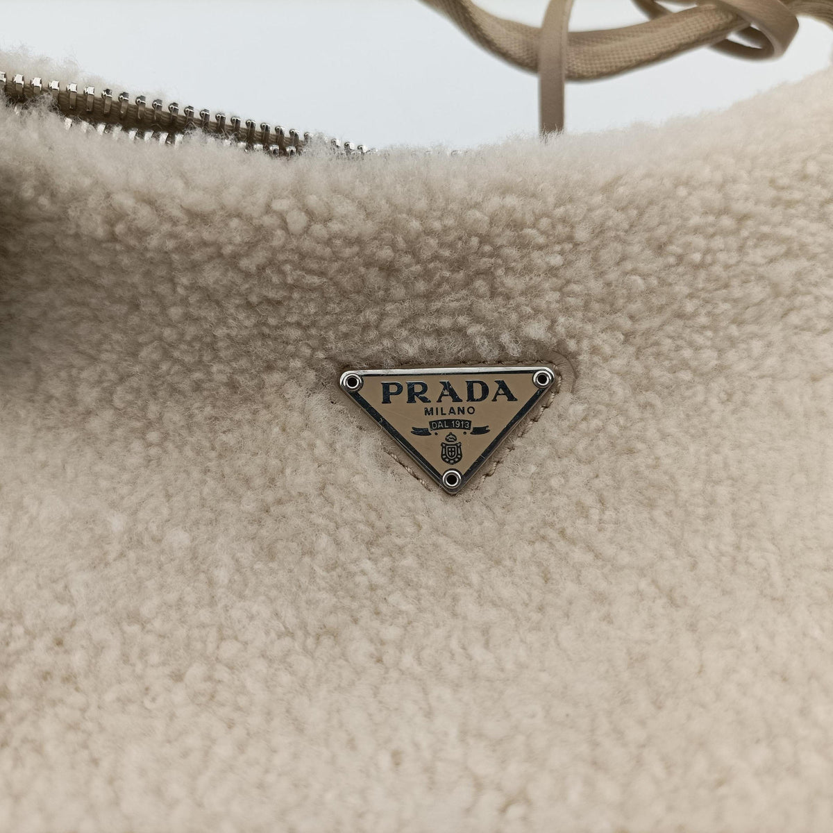 Re-Edition 2000 Beige Sheep Fur 1NE515 31/A3リエディション 2000 ベージュ シープファー 1NE515 31/A3