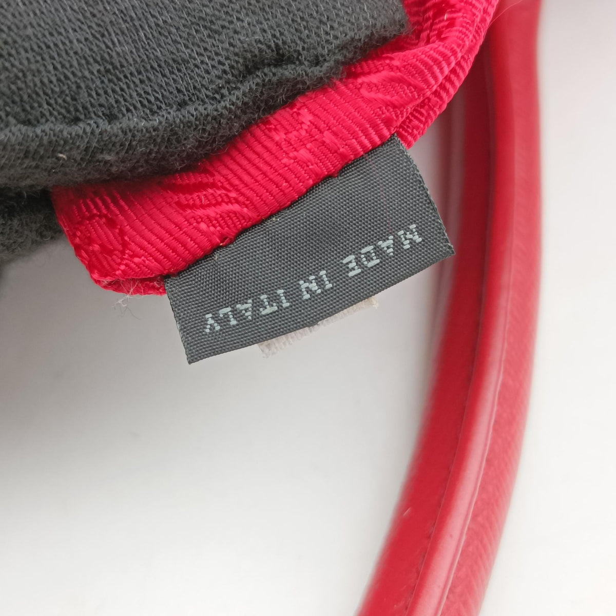 Galleria Red SAFFIANO Leather BN1844 7 8ガレリア レッド サフィアーノレザー BN1844 7 8